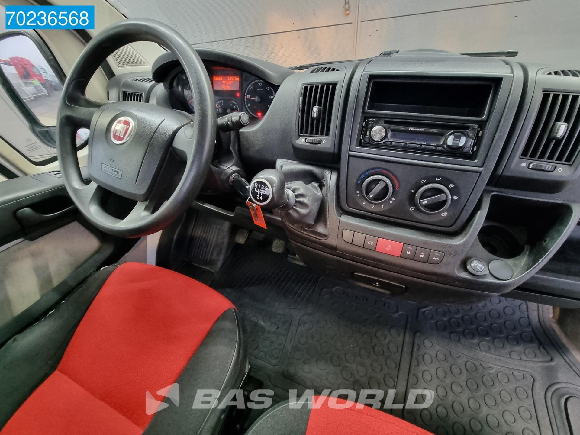 Foto 12 van Fiat Ducato 115PK Open laadbak met Kraan HMF202T2 Kranwagen Trekhaak Pickup Kraanwagen Trekhaak