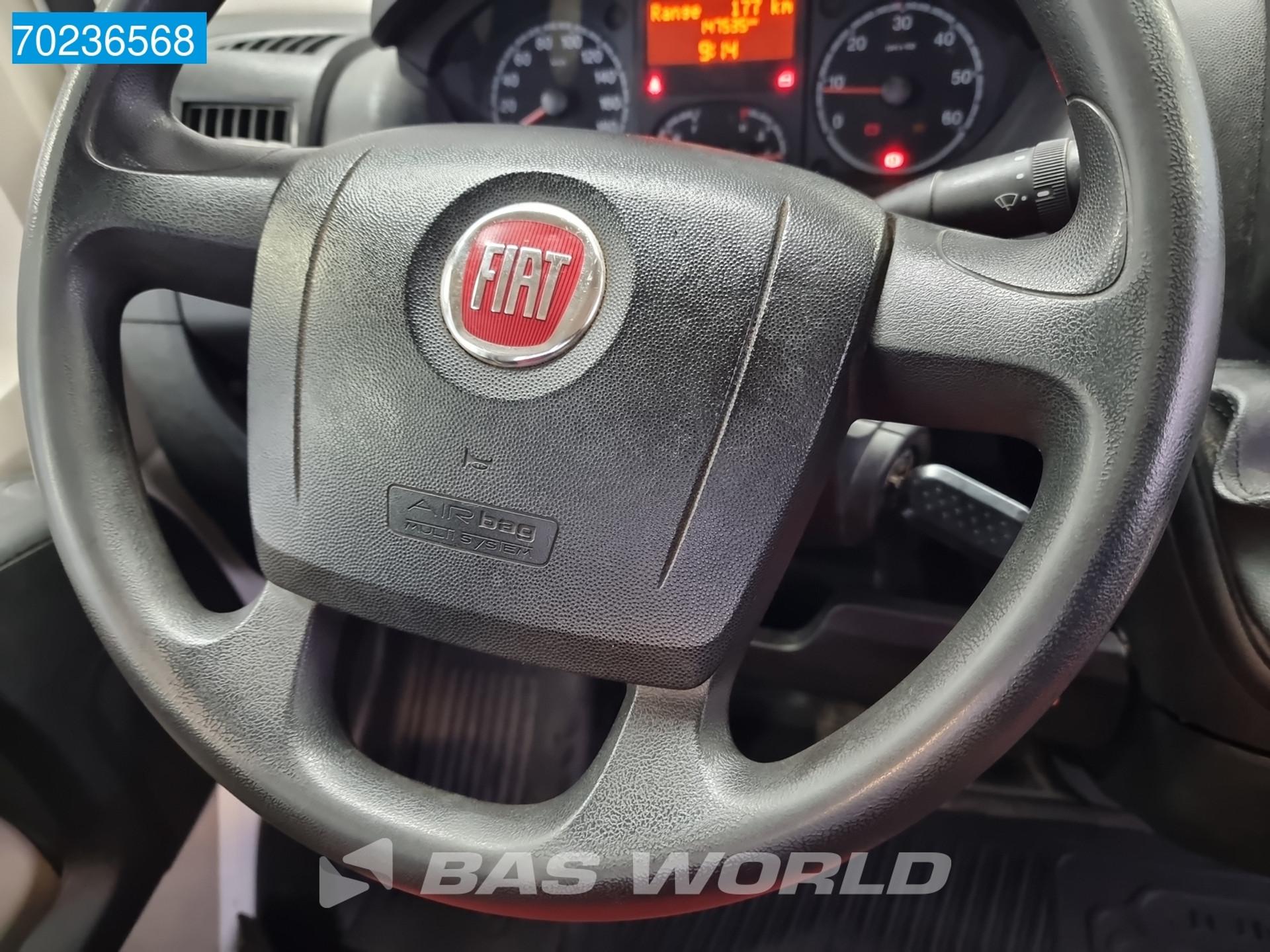 Foto 18 van Fiat Ducato 115PK Open laadbak met Kraan HMF202T2 Kranwagen Trekhaak Pickup Kraanwagen Trekhaak