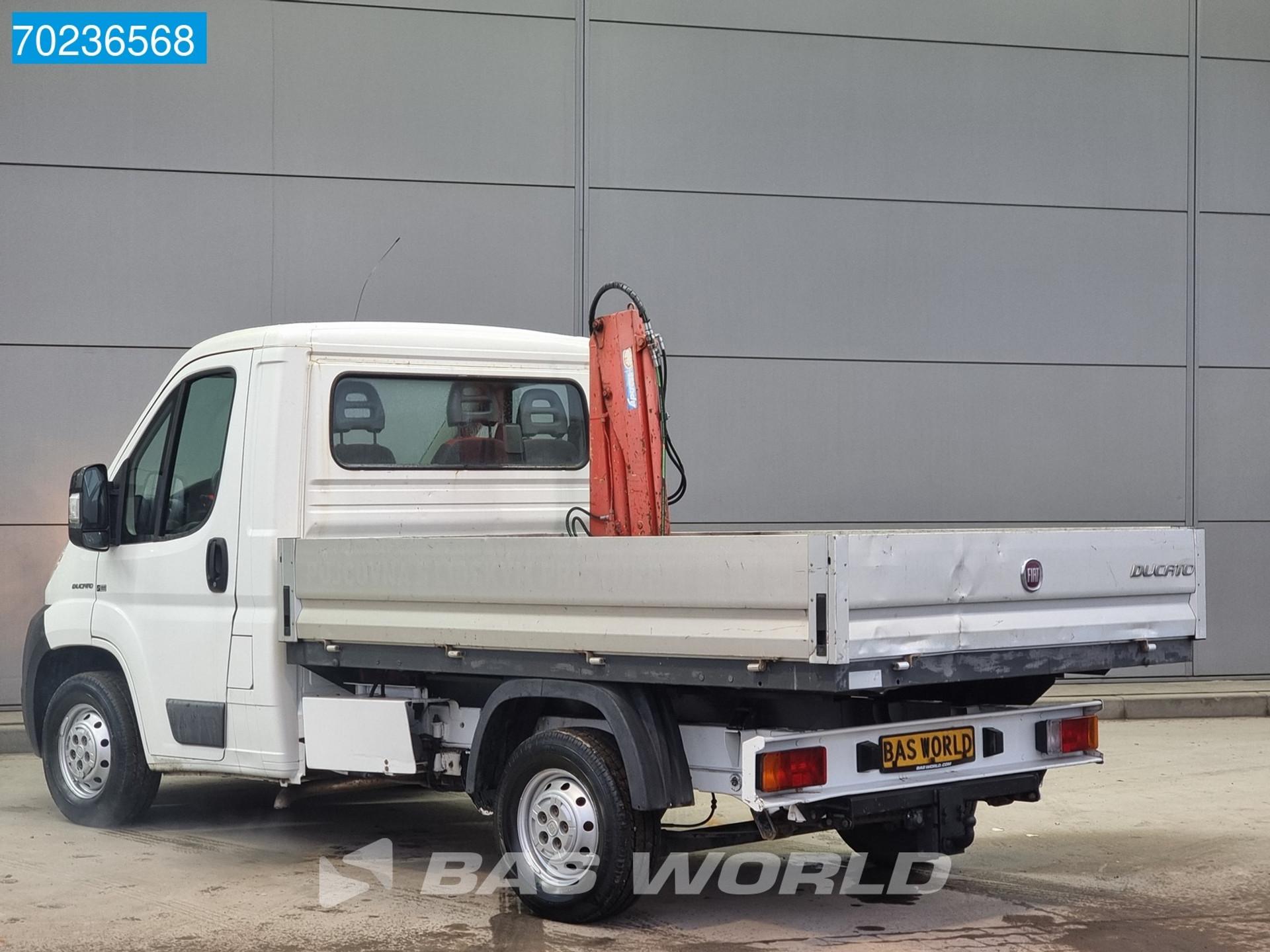 Foto 2 van Fiat Ducato 115PK Open laadbak met Kraan HMF202T2 Kranwagen Trekhaak Pickup Kraanwagen Trekhaak