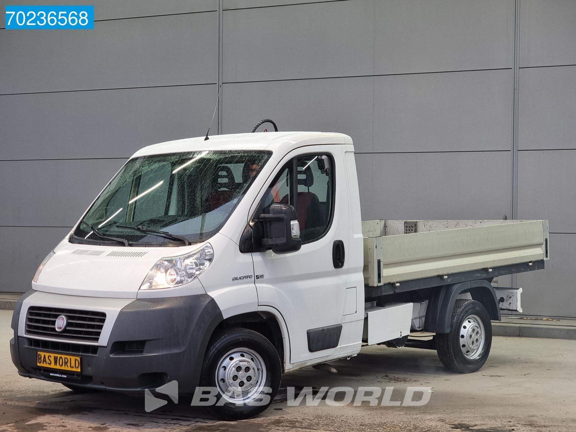 Foto 3 van Fiat Ducato 115PK Open laadbak met Kraan HMF202T2 Kranwagen Trekhaak Pickup Kraanwagen Trekhaak