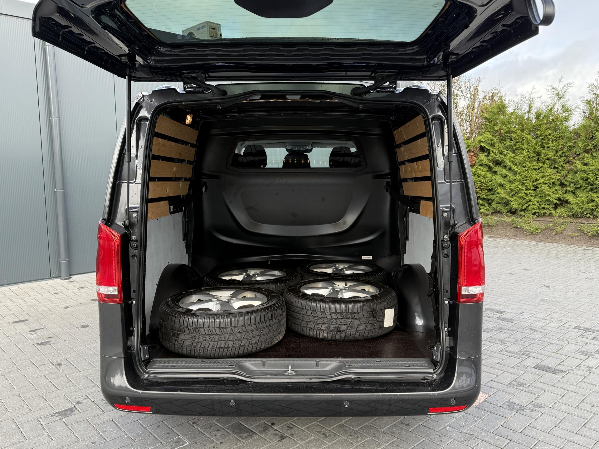 Foto 5 van Mercedes-Benz 116 CDI 164 PK 9G-TRONIC AUTOMAAT / DUBBEL CABINE / **LAGE BIJTELLING** / LUXE UITVOERING / L2H1 / AUTOMAAT / 1e EIG. / DUBBELE
