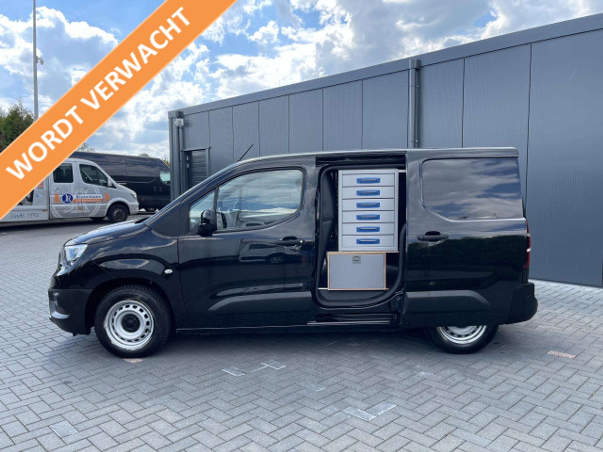 Foto 1 van Opel 1.5D 102 PK Edition / 2x SCHUIFDEUR / INRICHTING / AIRCO / CRUISE / CARPLAY