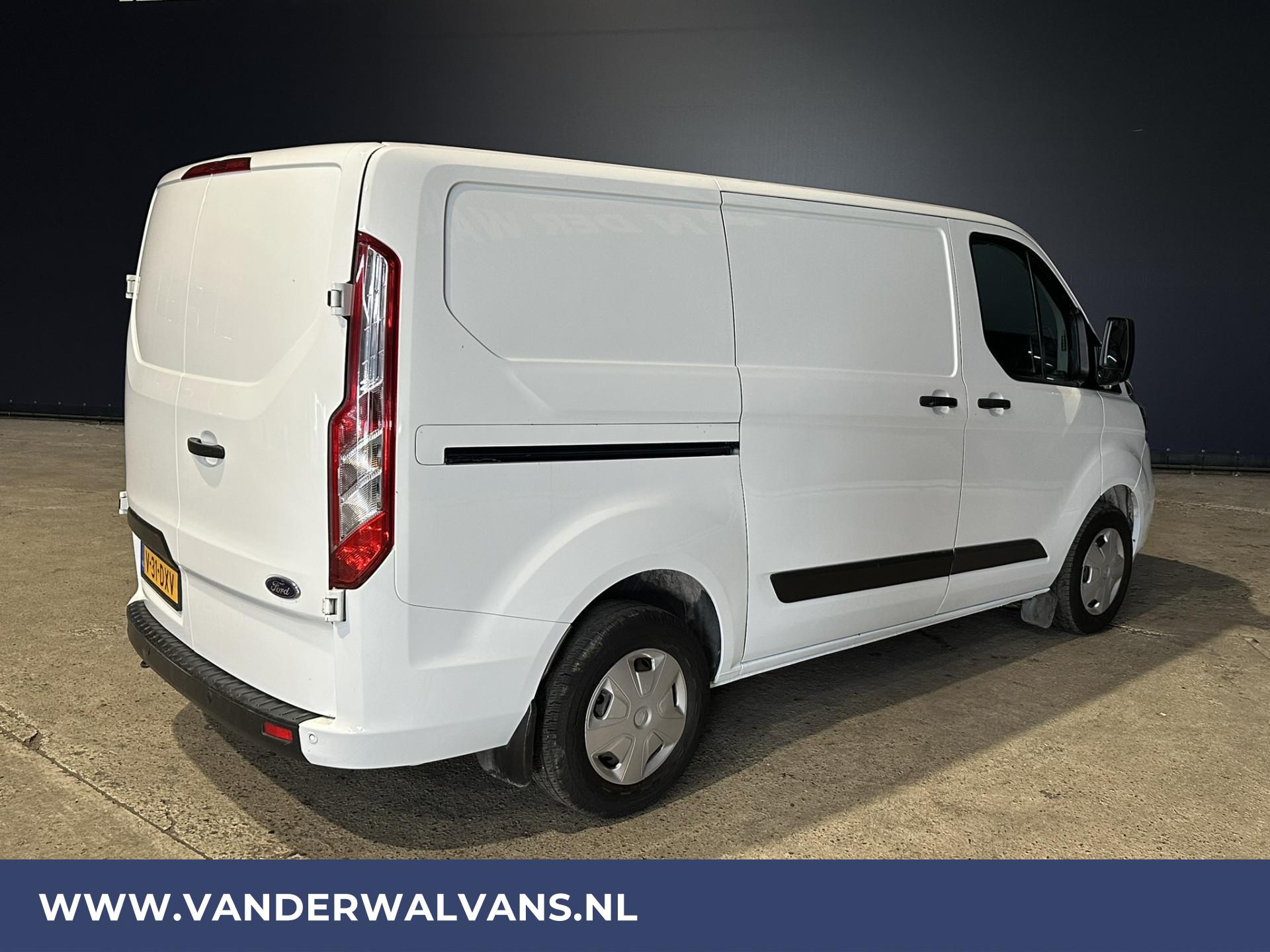 Foto 12 van Ford Transit Custom 2.0 TDCI L1H1 Euro6 Airco | LED | Cruisecontrol | Parkeersensoren