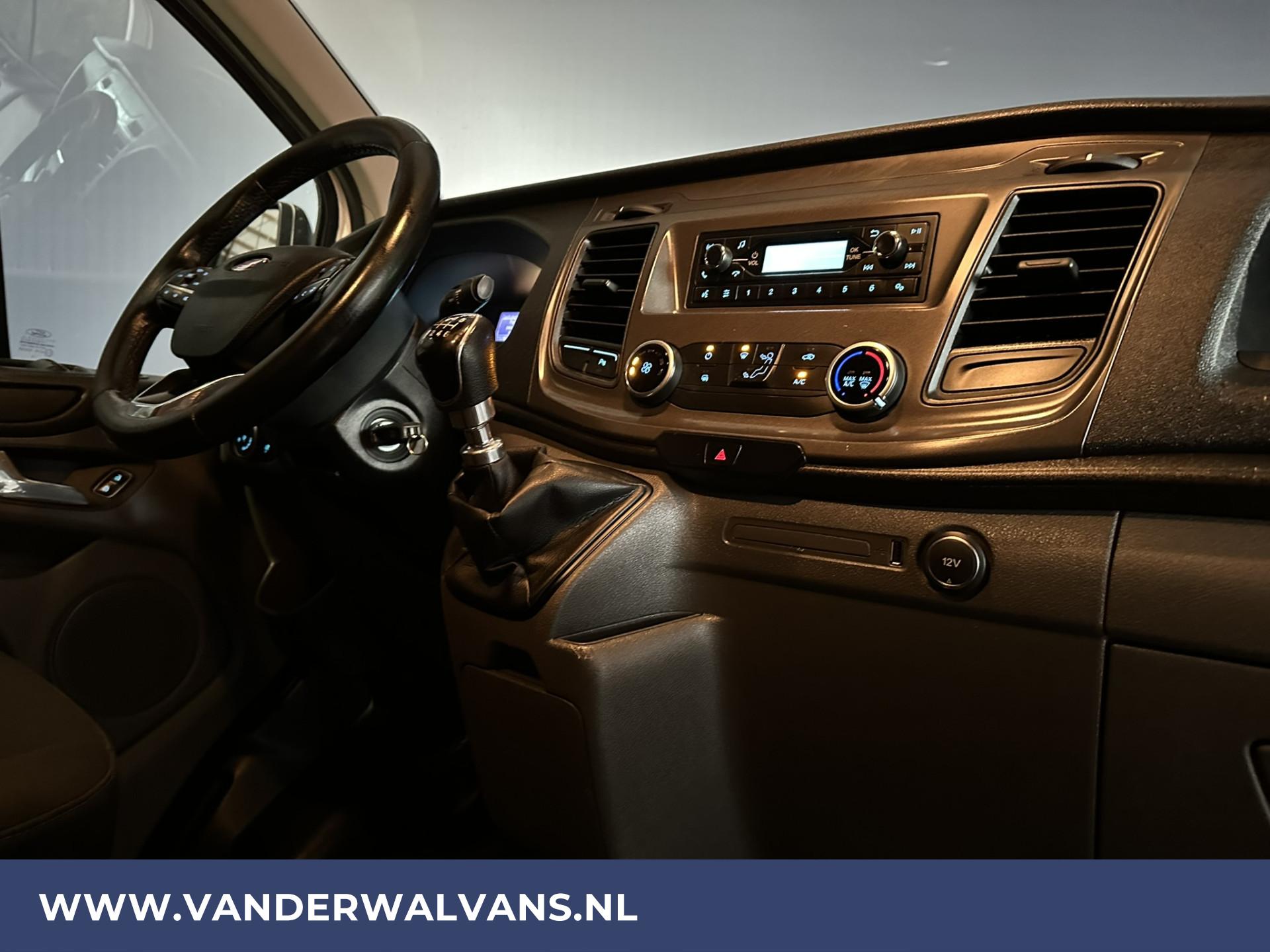 Foto 13 van Ford Transit Custom 2.0 TDCI L1H1 Euro6 Airco | LED | Cruisecontrol | Parkeersensoren | Bijrijdersbank