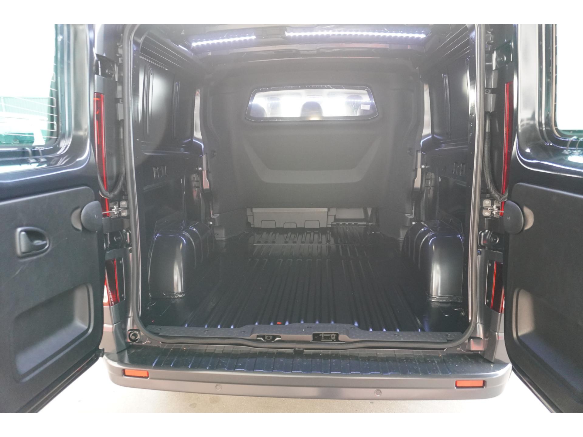 Foto 14 van Renault 2.0 Bleu dCi EDC 170PK L2H1 Extra DubbelCabine Automaat Schuifdeur L/R