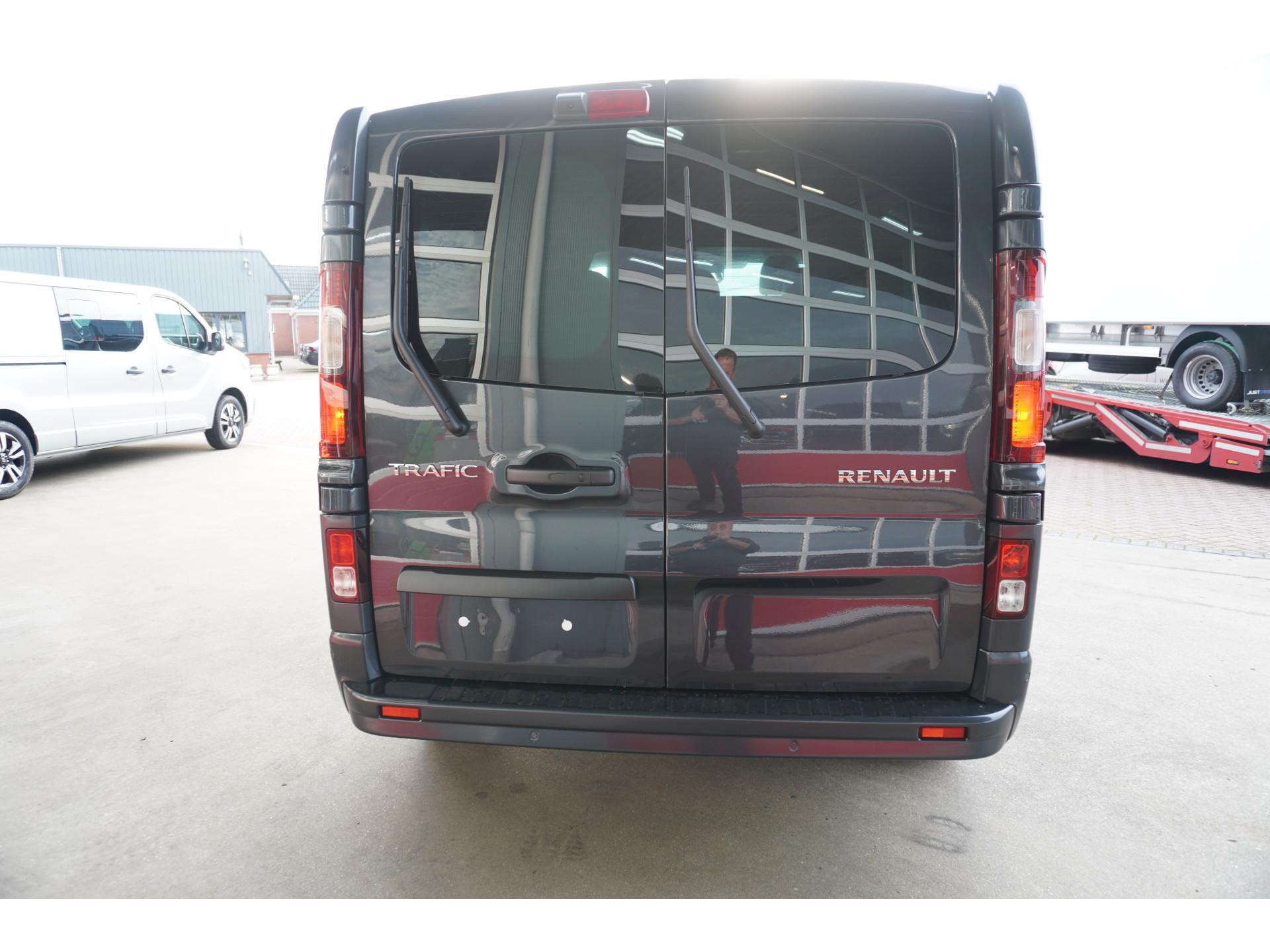 Foto 6 van Renault 2.0 Bleu dCi EDC 170PK L2H1 Extra DubbelCabine Automaat Schuifdeur L/R