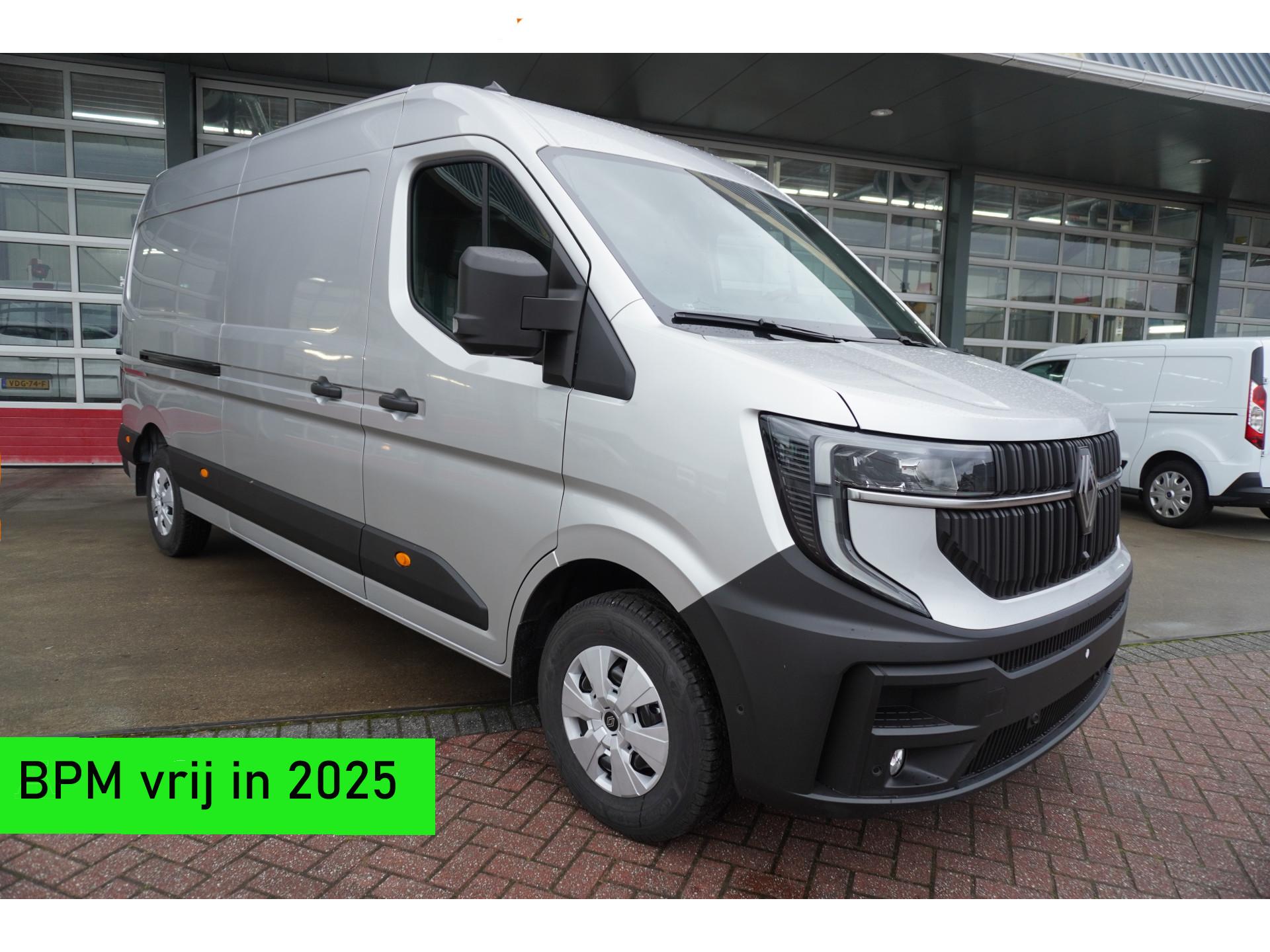 Foto 1 van Renault T35 2.0 dCi 170PK L3H2 Extra Schuifdeur links en Rechts