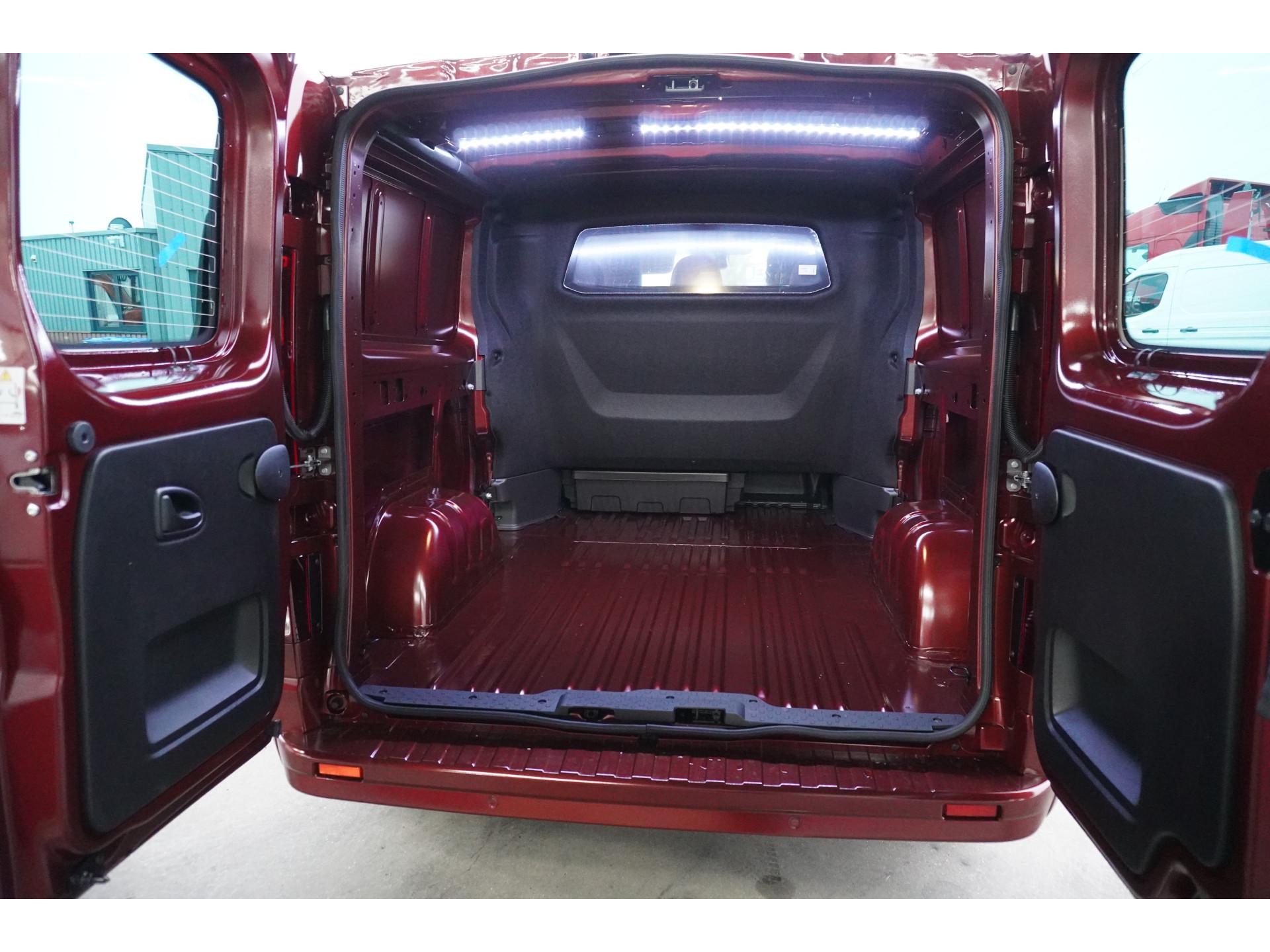 Foto 12 van Renault 2.0 Bleu dCi EDC 170PK L2H1 Extra DubbelCabine Automaat Schuifdeur L/R