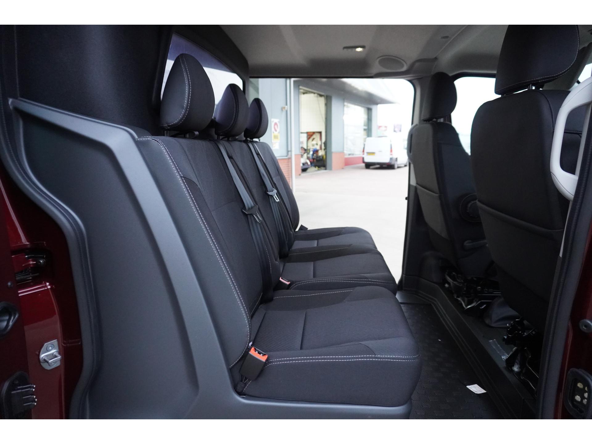 Foto 27 van Renault 2.0 Bleu dCi EDC 170PK L2H1 Extra DubbelCabine Automaat Schuifdeur L/R