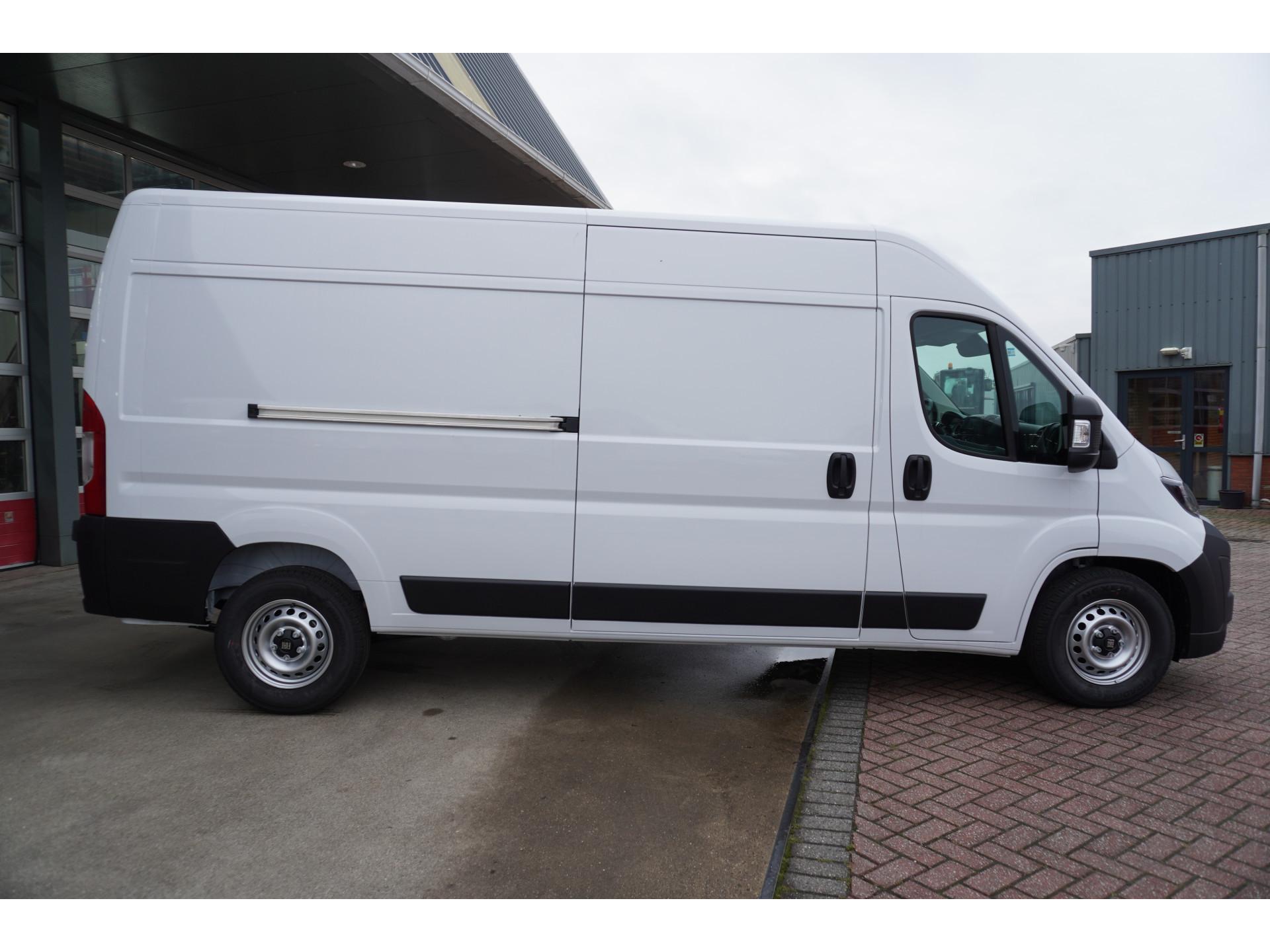 Foto 3 van Fiat 2.2 MultiJet 180PK S&S L3H2 Automaat