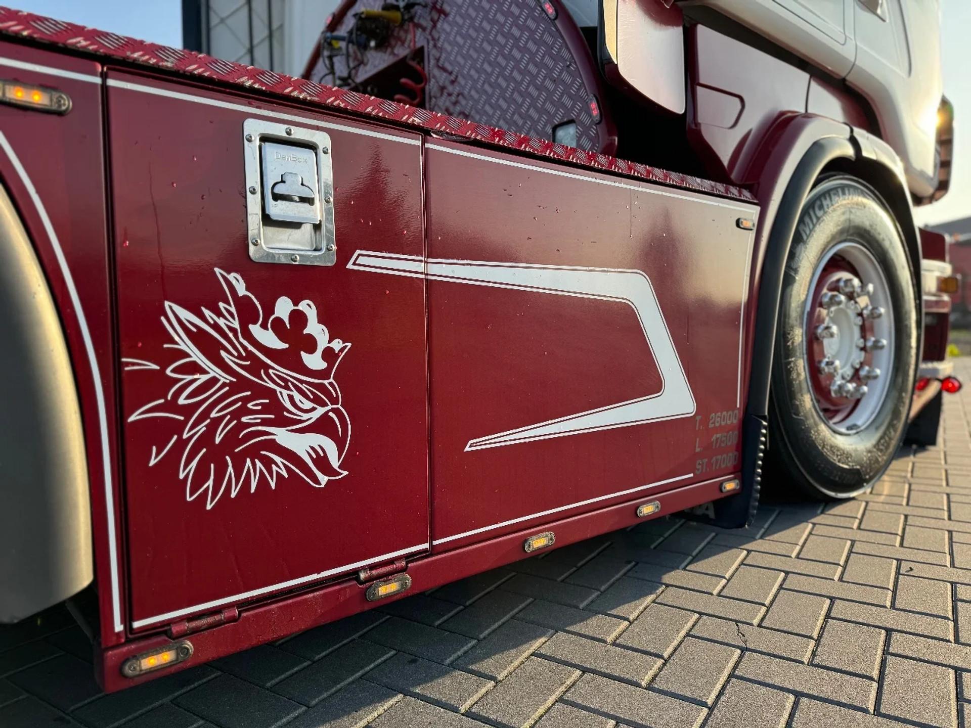 Foto 11 van Scania R500 V8 SHOWTRUCK, FULL AIR, SPECIAL INTERIOR, FULL FULL!