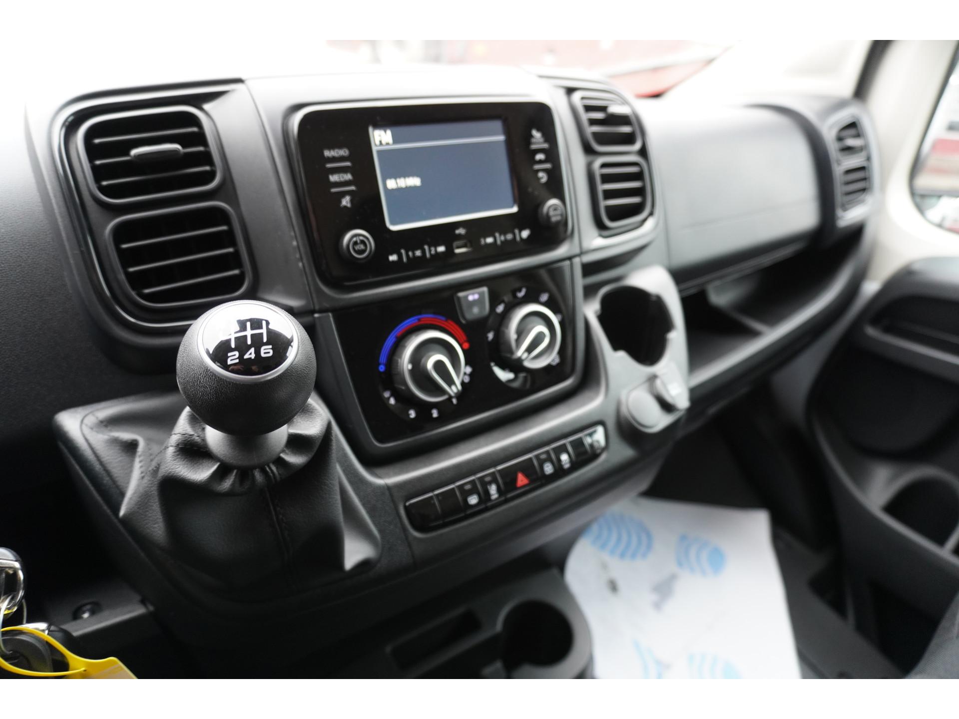 Foto 15 van Fiat 2.2 MultiJet 140PK S&S L4H2 3.5t Betimmering