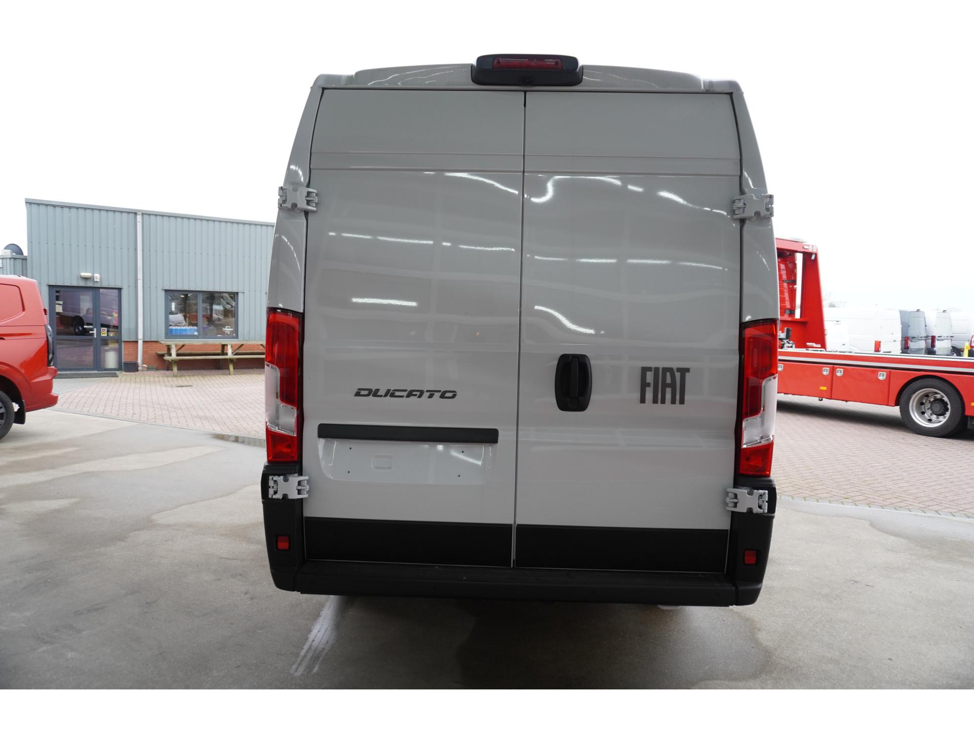 Foto 6 van Fiat 2.2 MultiJet 140PK S&S L4H2 3.5t Betimmering