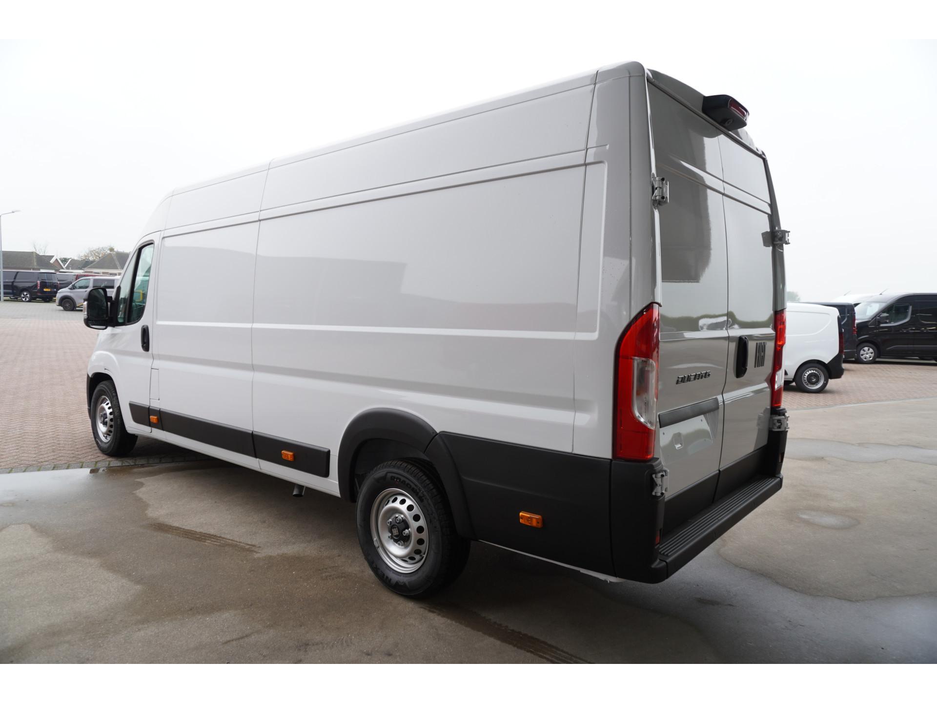 Foto 7 van Fiat 2.2 MultiJet 140PK S&S L4H2 3.5t Betimmering