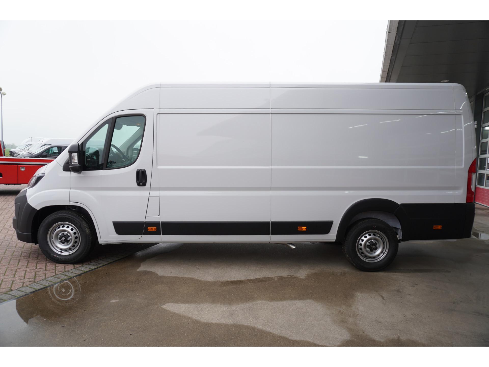 Foto 8 van Fiat 2.2 MultiJet 140PK S&S L4H2 3.5t Betimmering