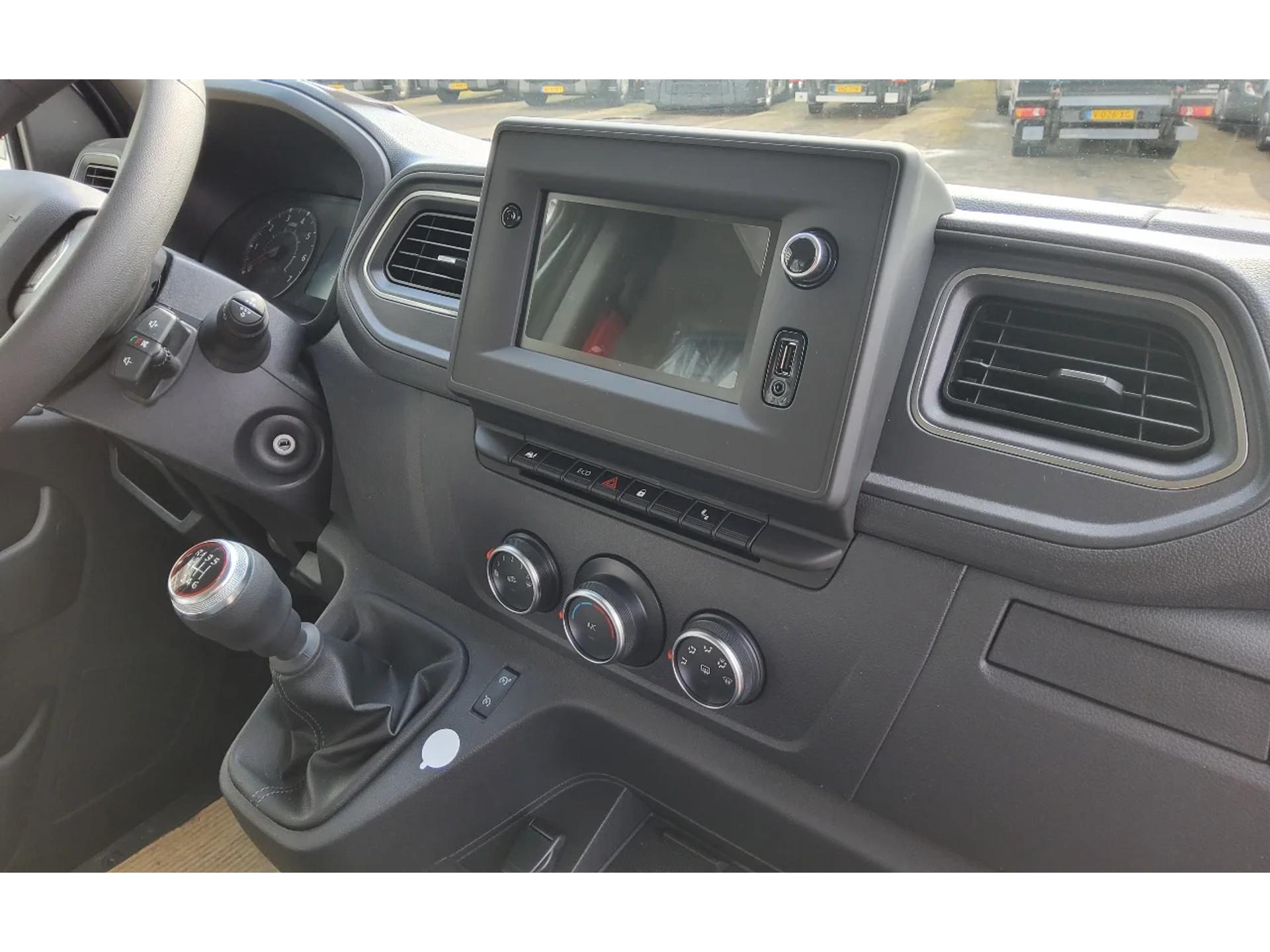 Foto 12 van Renault Master 180.35 EURO 6 L2H2 GESLOTEN METALLIC BLAUW-GRIJS