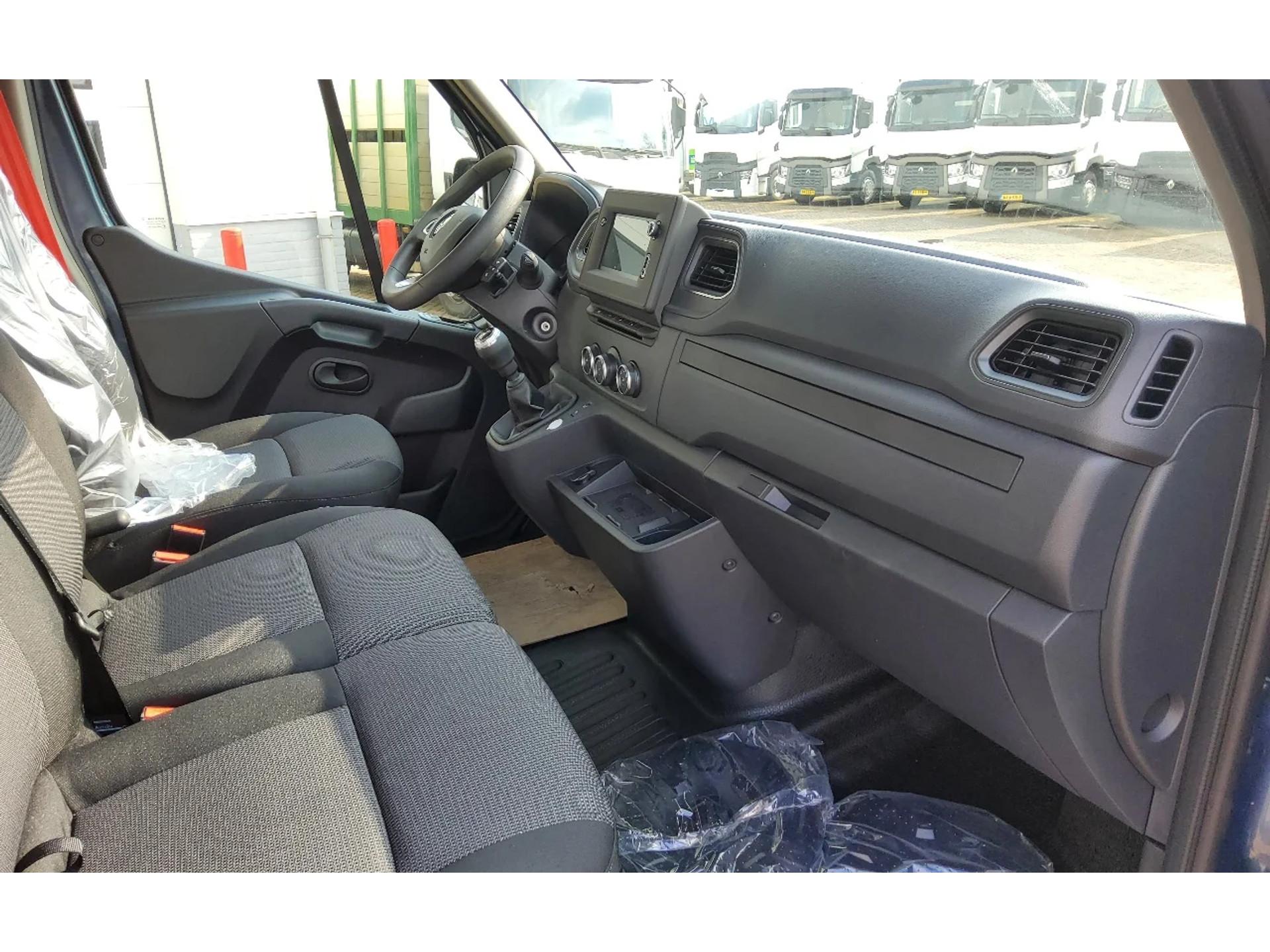 Foto 18 van Renault Master 180.35 EURO 6 L2H2 GESLOTEN METALLIC BLAUW-GRIJS