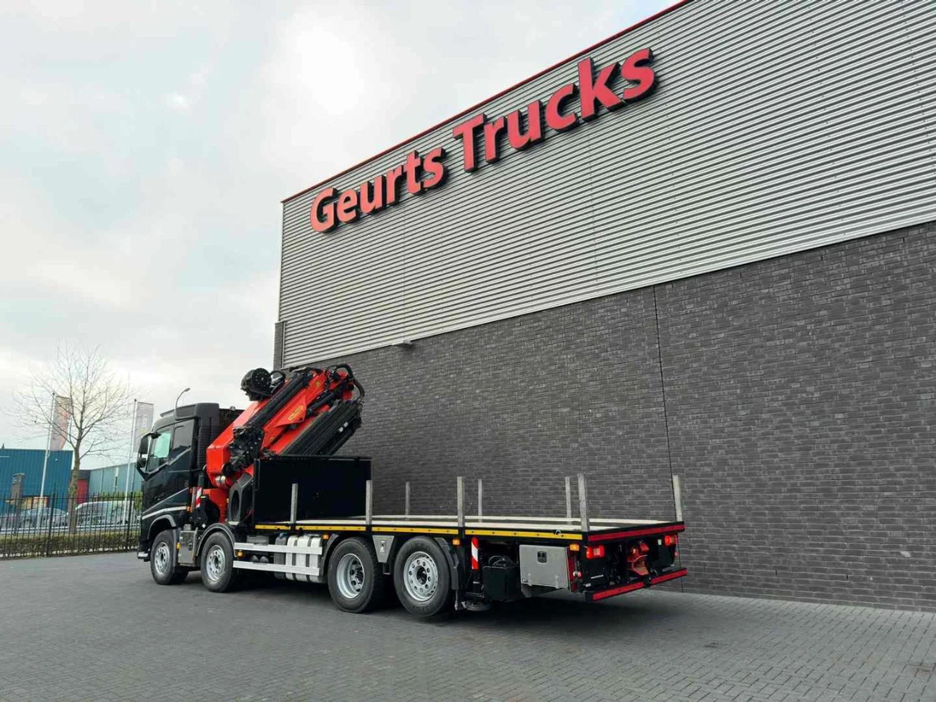 Foto 10 van Volvo FH 500 8X2 + PALFINGER PK 110002-SH G + JIB PJ 125 E KRAAN/KRAN/CRANE/GRUA