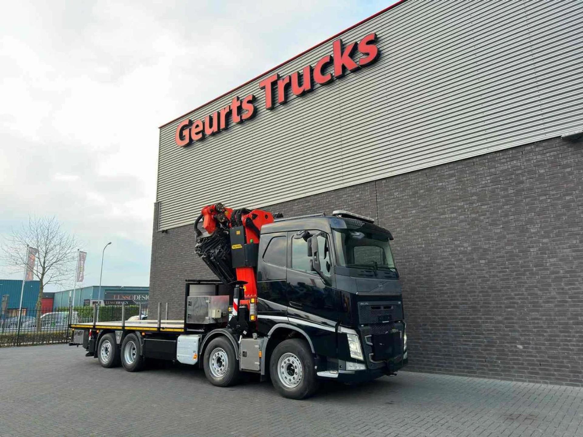 Foto 13 van Volvo FH 500 8X2 + PALFINGER PK 110002-SH G + JIB PJ 125 E KRAAN/KRAN/CRANE/GRUA