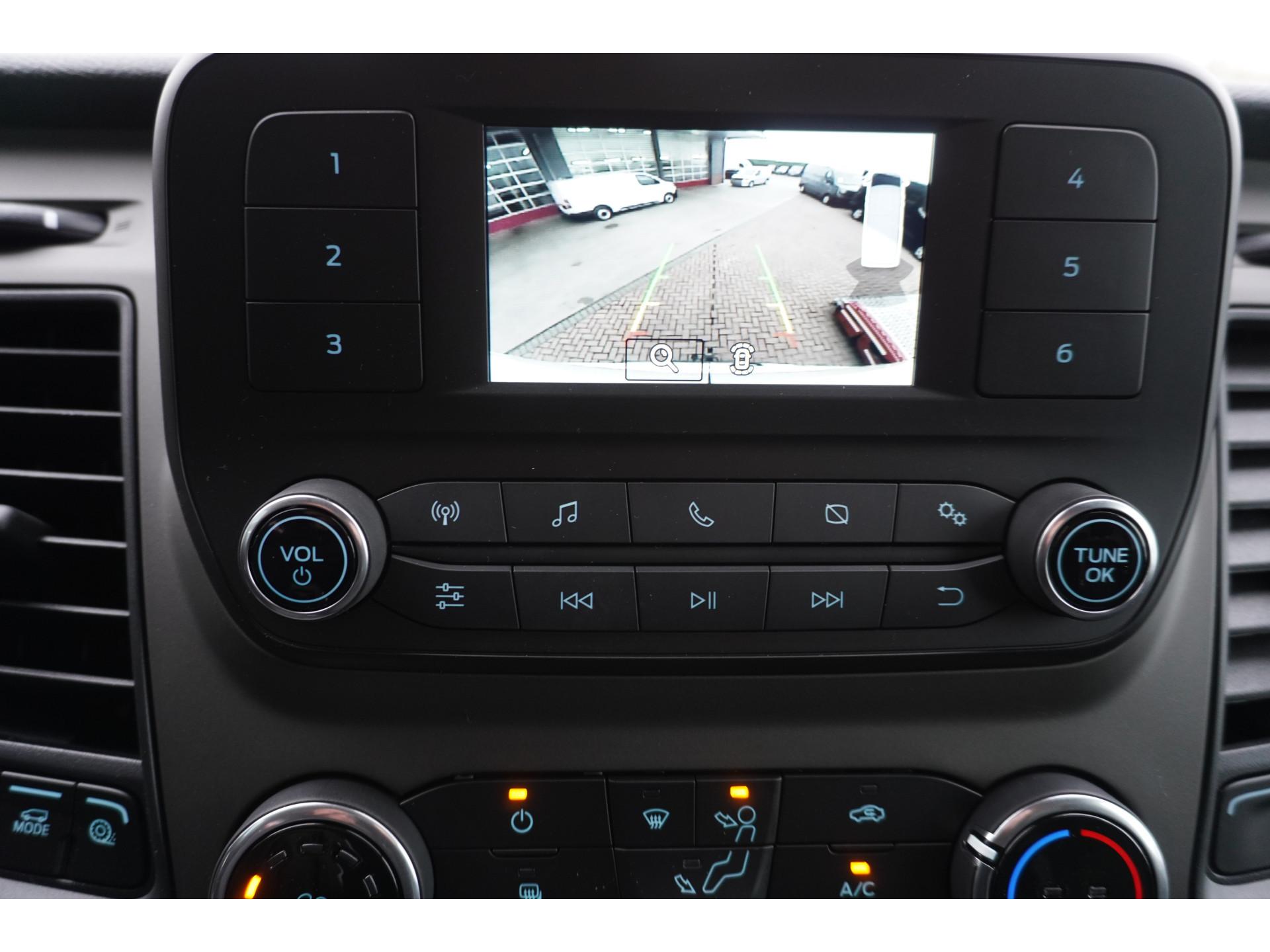 Foto 17 van Ford 350L 2.0 TDCI 165PK L3H2 Trend RWD Automaat