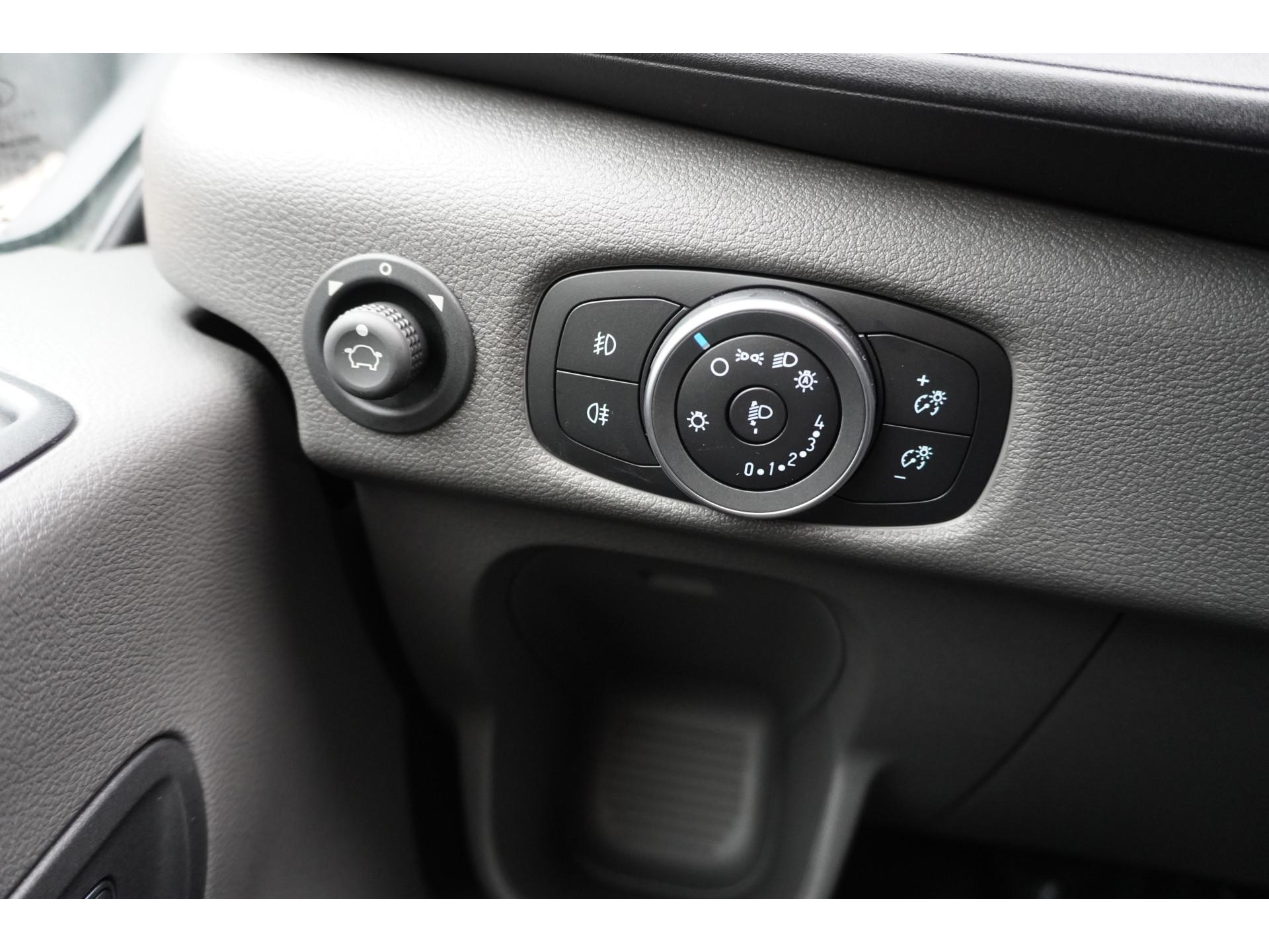 Foto 24 van Ford 350L 2.0 TDCI 165PK L3H2 Trend RWD Automaat