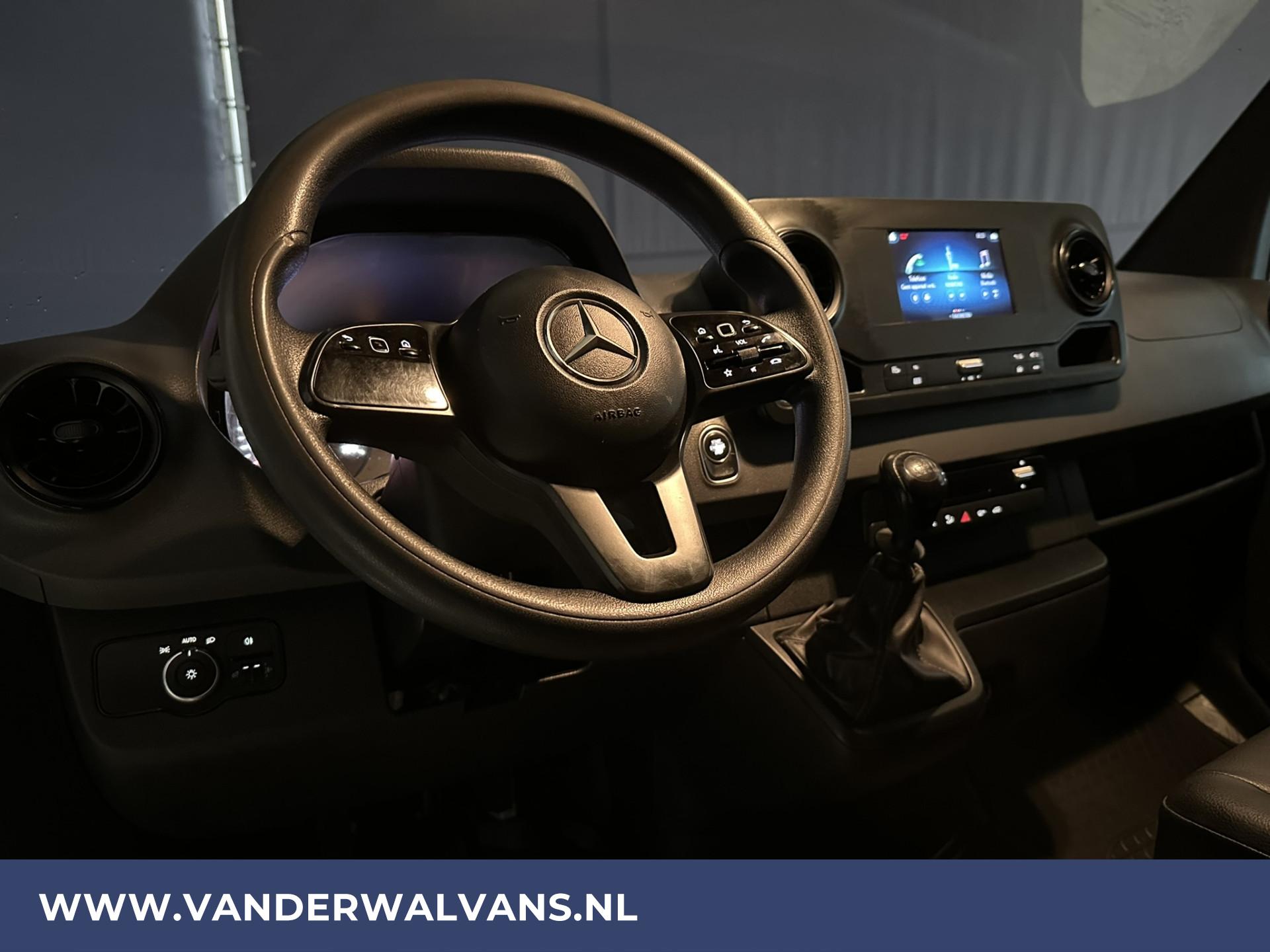 Foto 15 van Mercedes-Benz Sprinter 316 CDI 163pk L3H2 Euro6 Airco | 2x Zijdeur | Camera | Apple Carplay