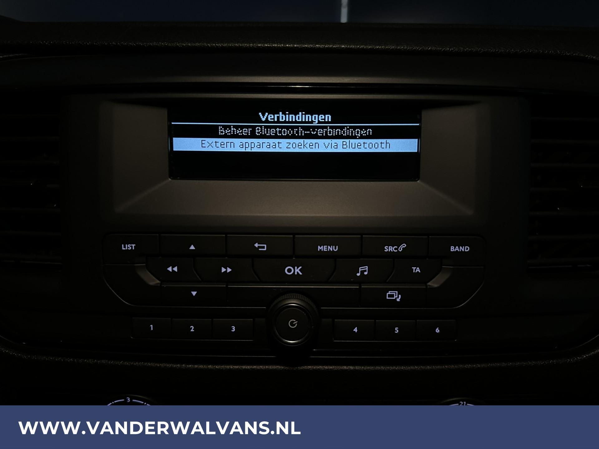 Foto 16 van Opel Vivaro 2.0 CDTI 123pk L2H1 Euro6 Airco | Bumpers in kleur | Camera | Cruisecontrol | Parkeersensoren