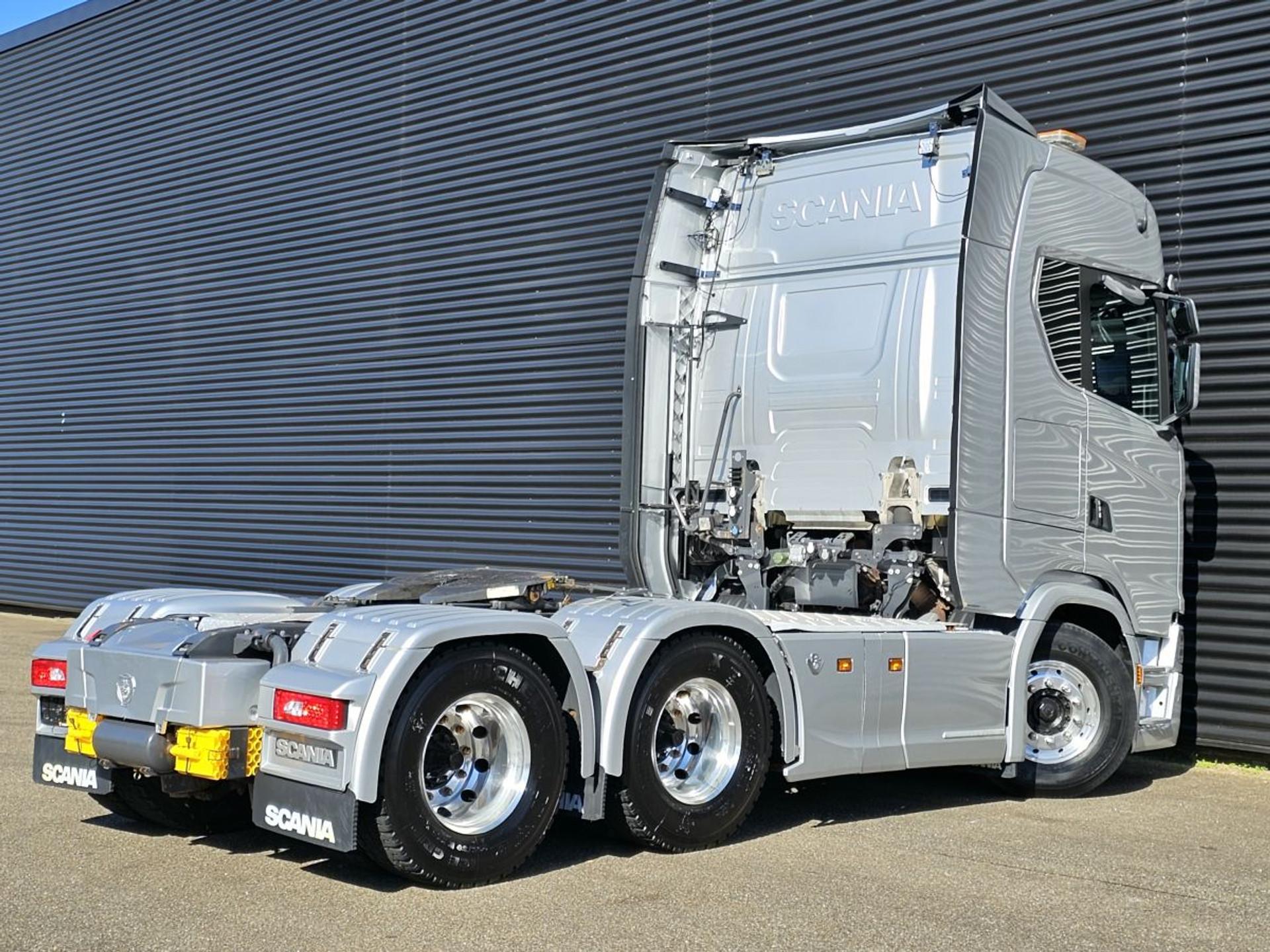 Foto 4 van Scania S650 6x4 / FULL AIR / RETARDER / 220 dkm!