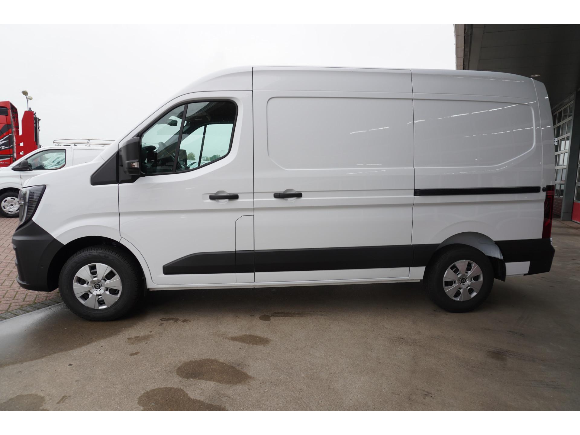 Foto 8 van Renault T35 2.0 dCi 170PK L2H2 Extra Schuifdeur L / R
