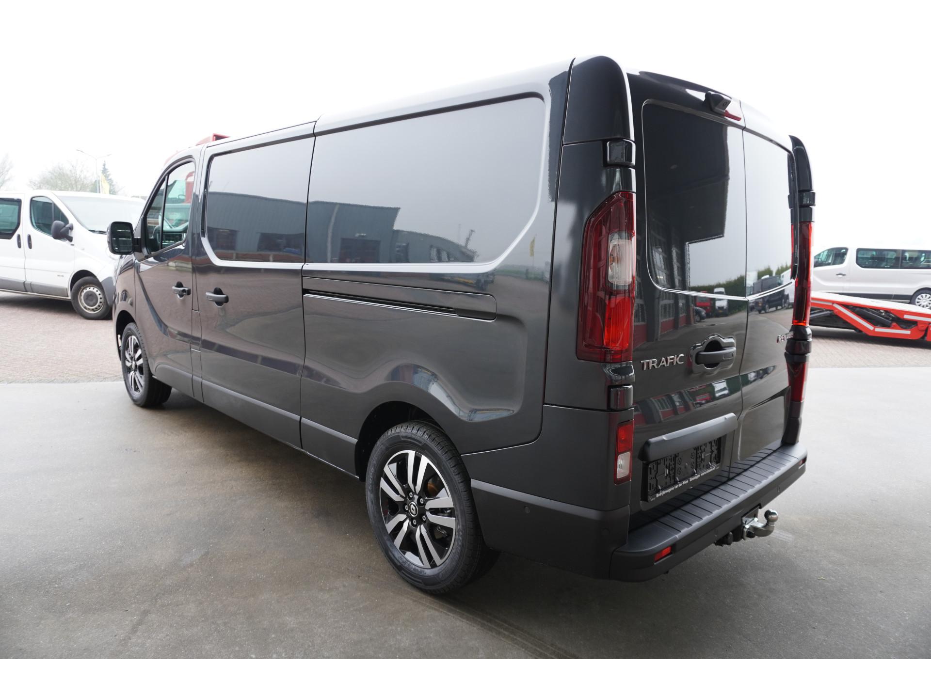 Foto 6 van Renault 2.0 dCi 150PK T30 L2H1 Luxe Schuifdeur L/R