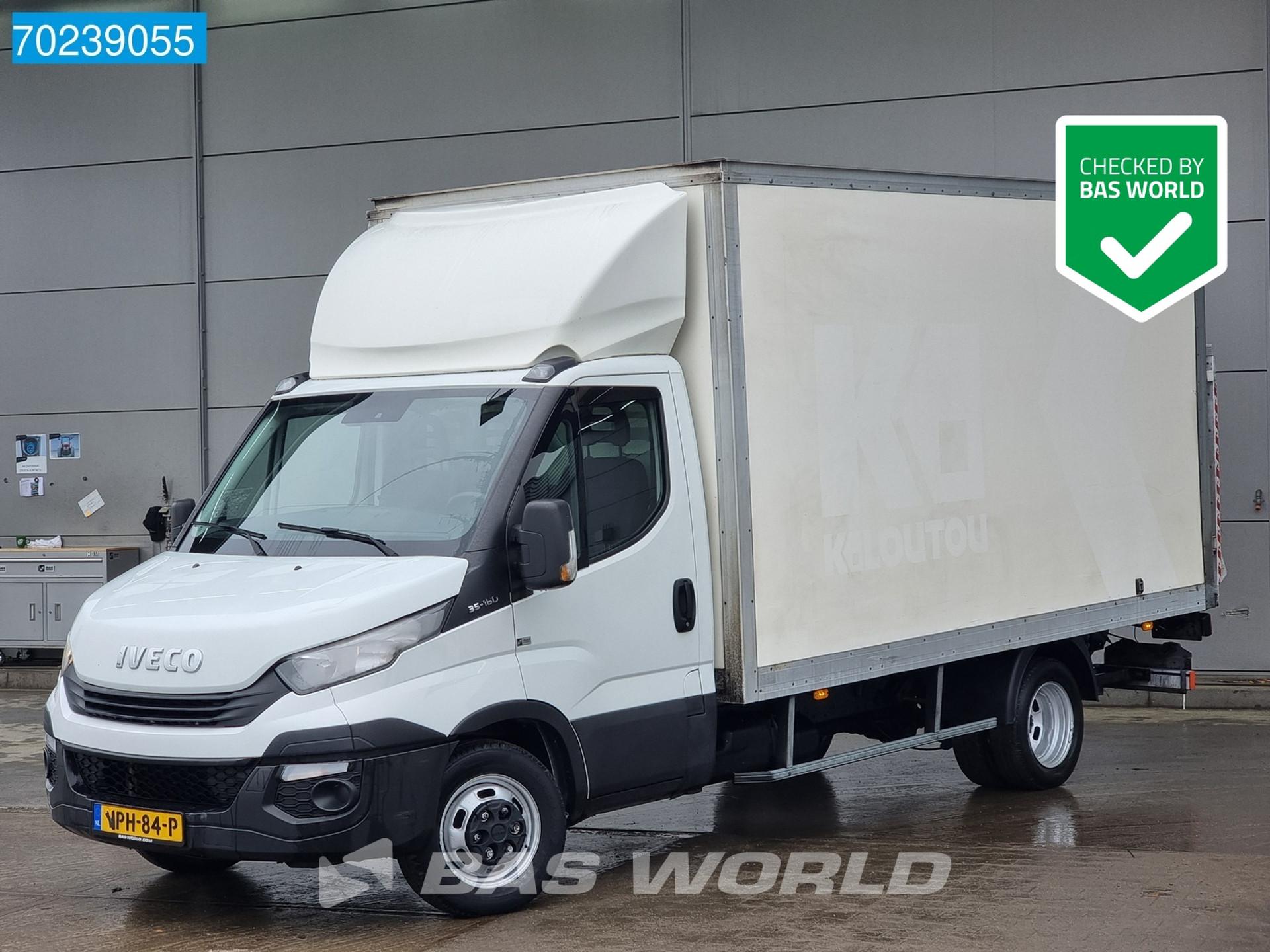 Foto 1 van Iveco 35C16 Euro6 Laadklep Bakwagen Airco Cruise Meubelbak Koffer Airco Cruise control