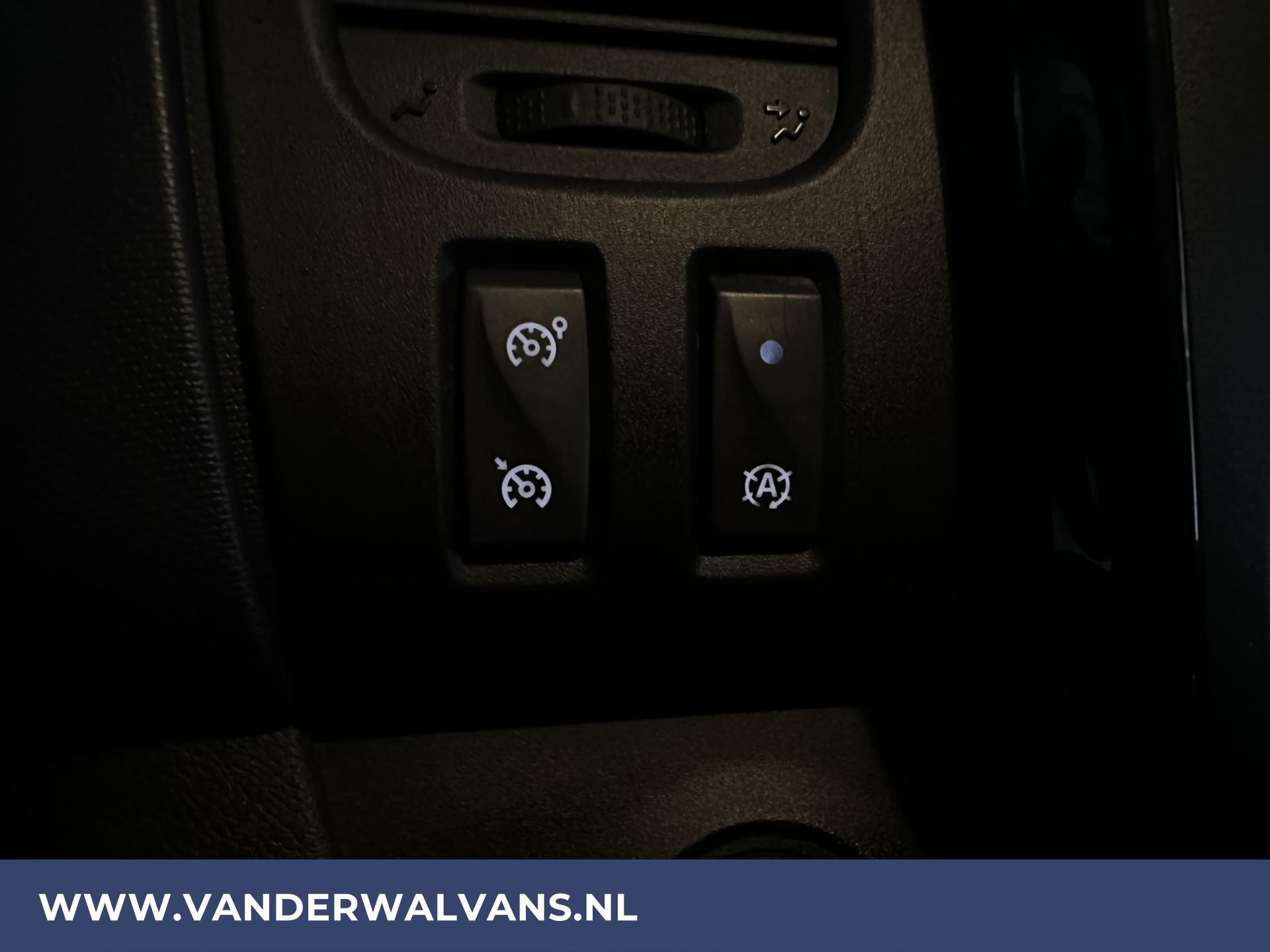 Foto 12 van Opel Vivaro 1.6 CDTI 125pk L2H1 Euro6 Airco | Navigatie | Trekhaak | Cruisecontrol