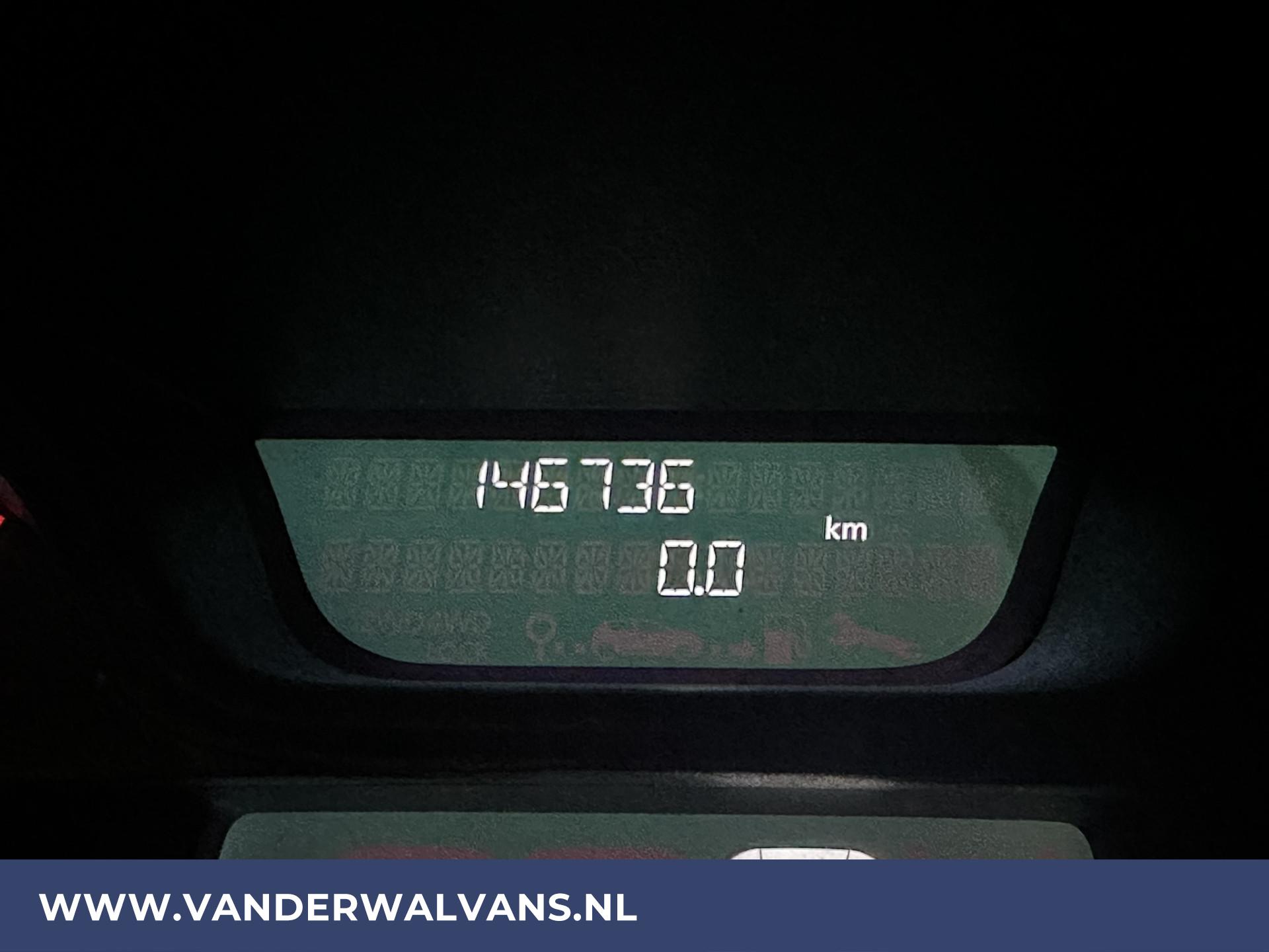 Foto 20 van Opel Vivaro 1.6 CDTI 125pk L2H1 Euro6 Airco | Navigatie | Trekhaak | Cruisecontrol