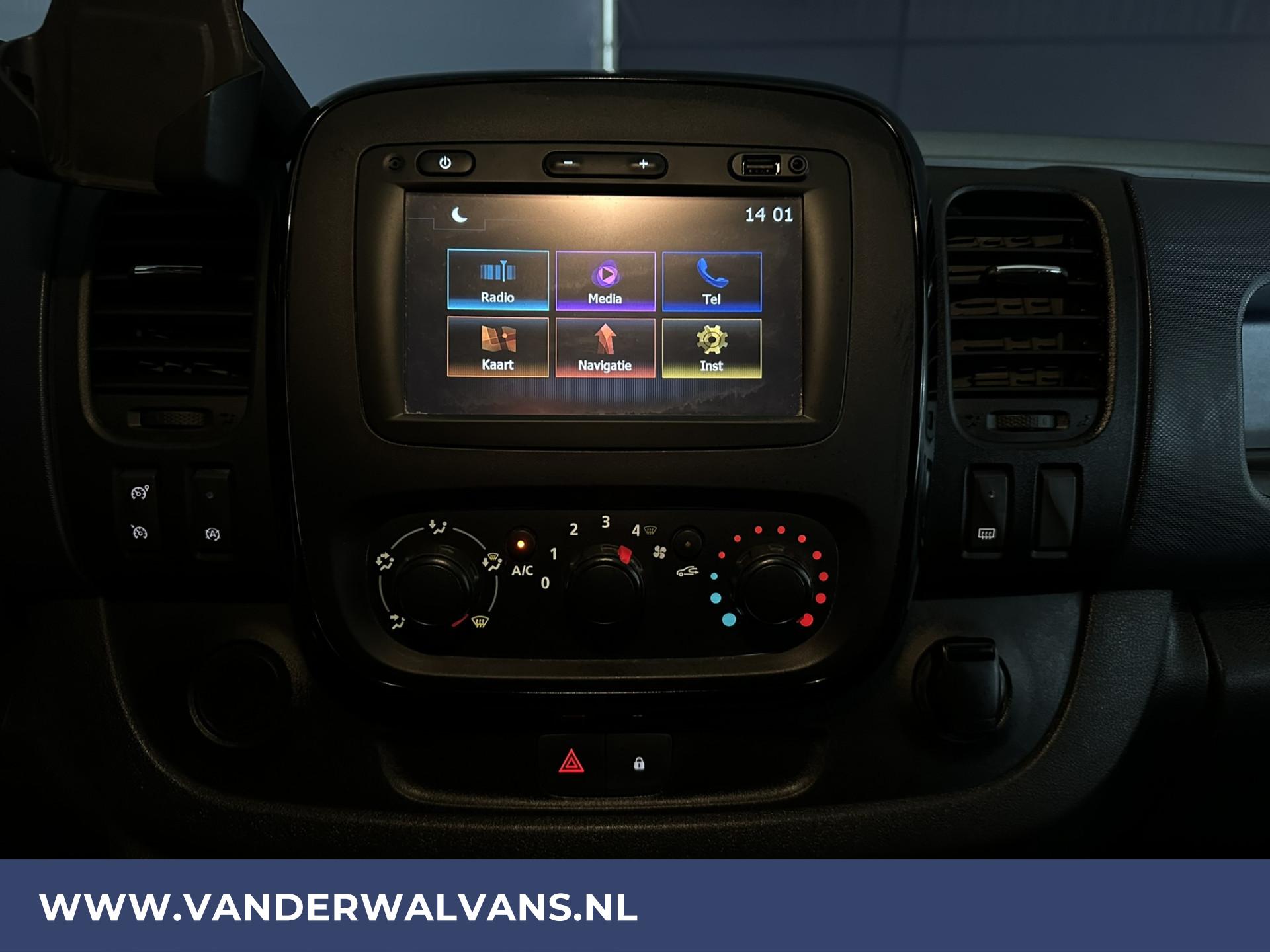 Foto 4 van Opel Vivaro 1.6 CDTI 125pk L2H1 Euro6 Airco | Navigatie | Trekhaak | Cruisecontrol