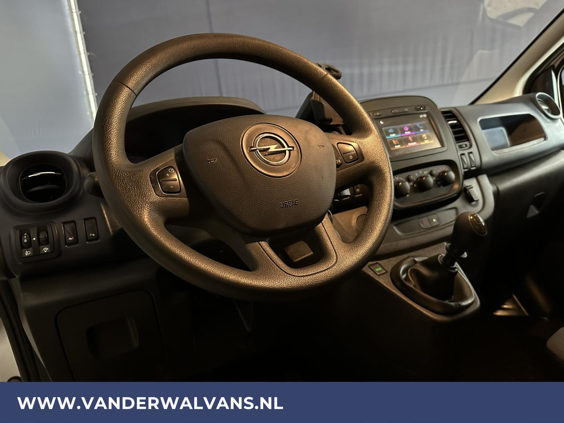 Foto 7 van Opel Vivaro 1.6 CDTI 125pk L2H1 Euro6 Airco | Navigatie | Trekhaak | Cruisecontrol