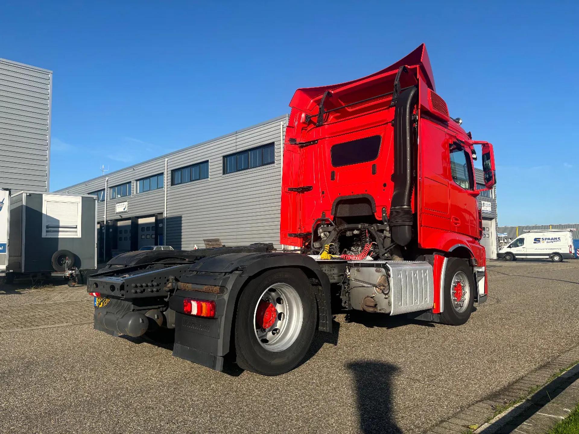 Foto 3 van Mercedes-Benz Actros 1842 LS 2012 415.000KM Xenon Nederlandse Truck