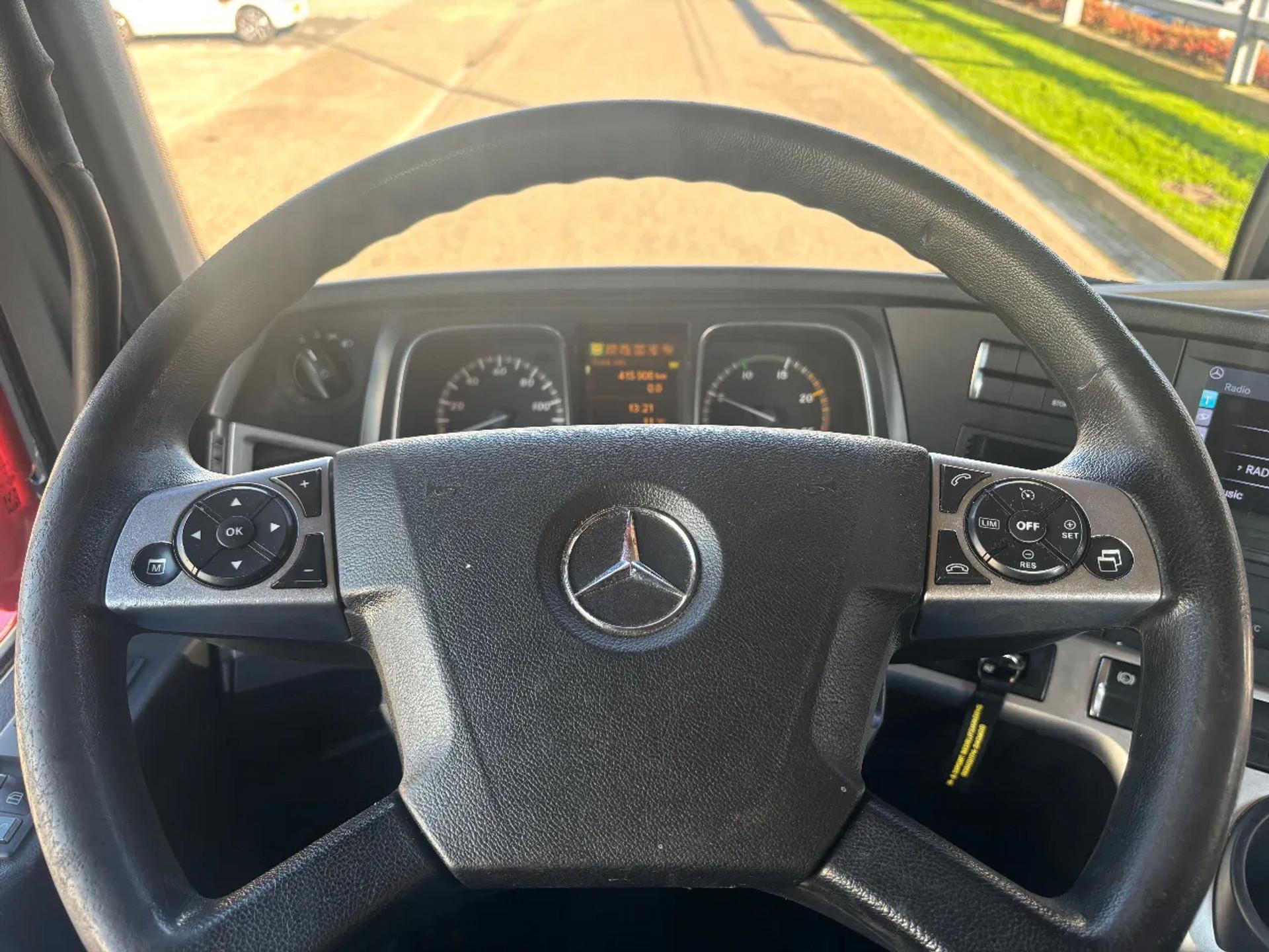Foto 40 van Mercedes-Benz Actros 1842 LS 2012 415.000KM Xenon Nederlandse Truck