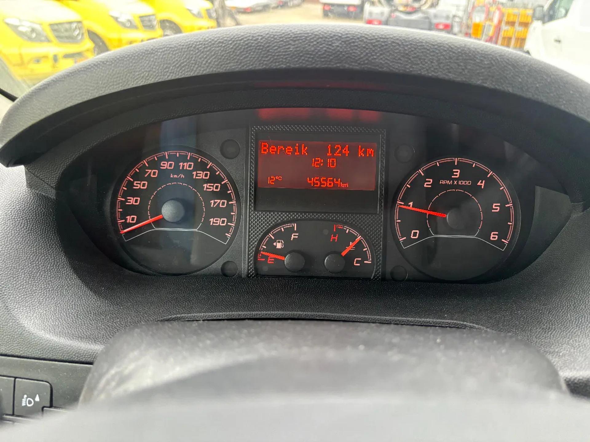 Foto 12 van Opel 2.2CDTI L3H2 165PK Airco Cruisecontrol 45.000KM EURO 6