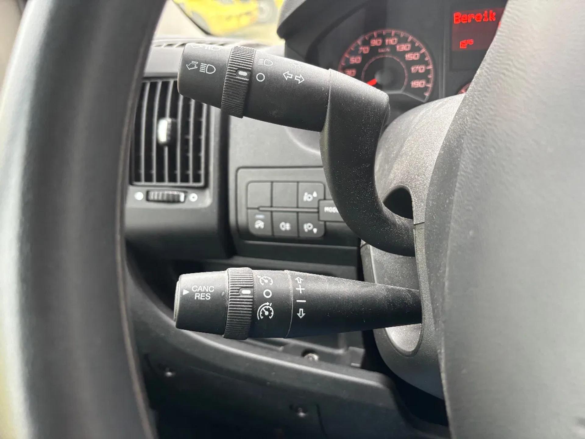 Foto 13 van Opel 2.2CDTI L3H2 165PK Airco Cruisecontrol 45.000KM EURO 6