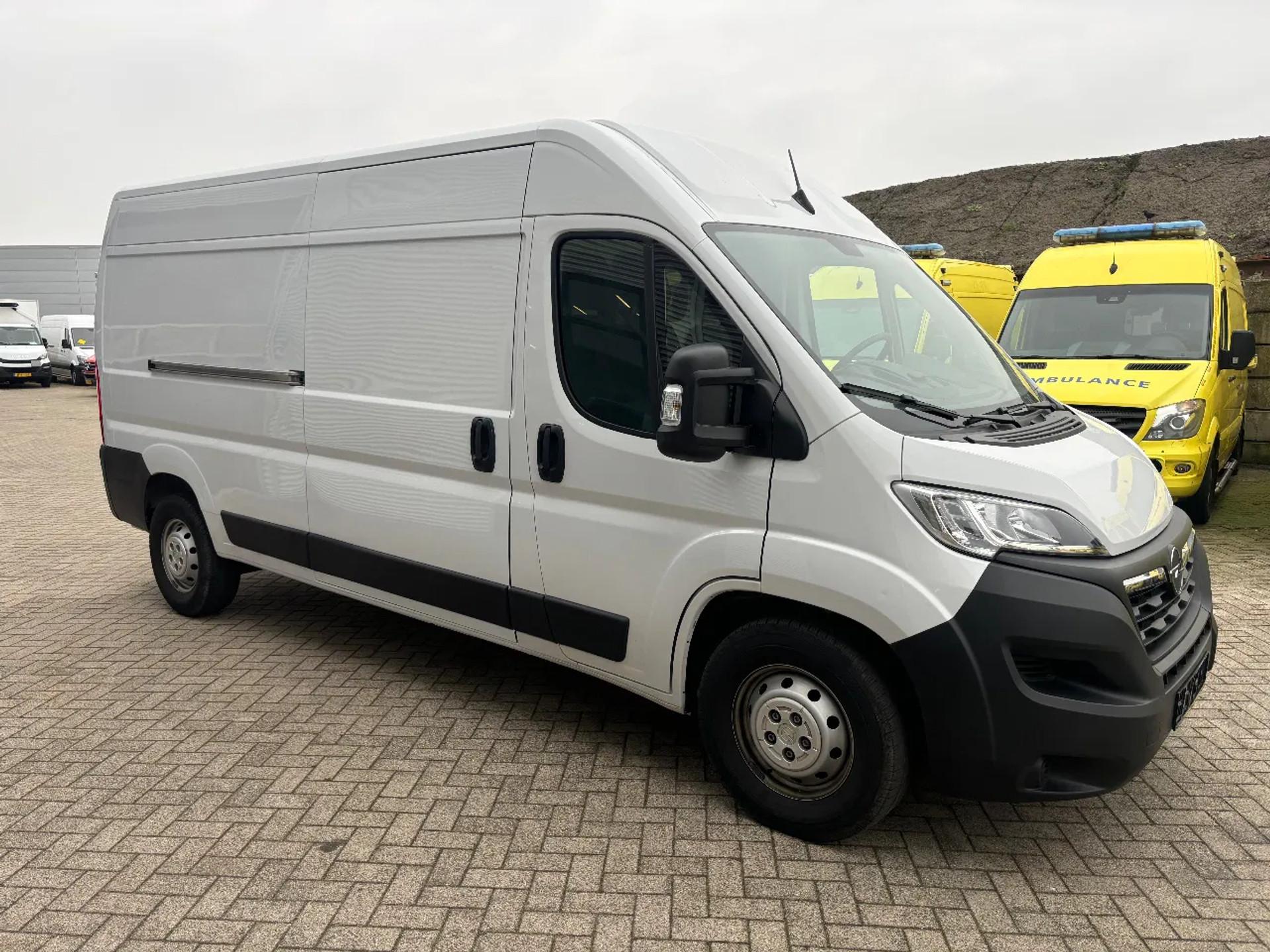 Foto 3 van Opel 2.2CDTI L3H2 165PK Airco Cruisecontrol 45.000KM EURO 6