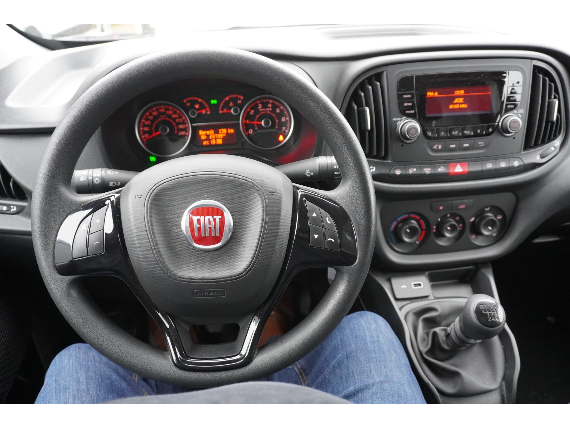 Foto 14 van Fiat Dobló Cargo 1.6 MJ 105PK L1H1 S Trekking