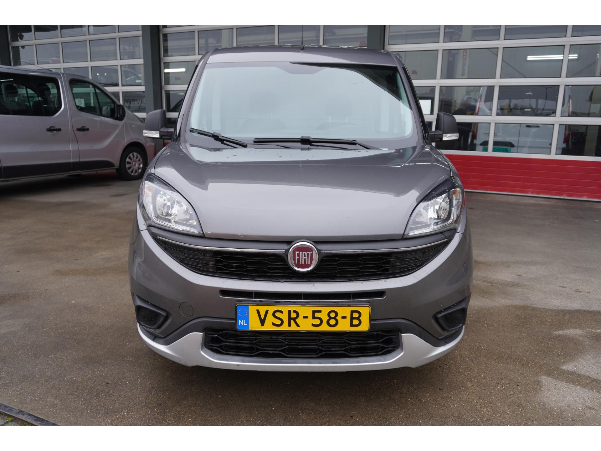 Foto 9 van Fiat Dobló Cargo 1.6 MJ 105PK L1H1 S Trekking