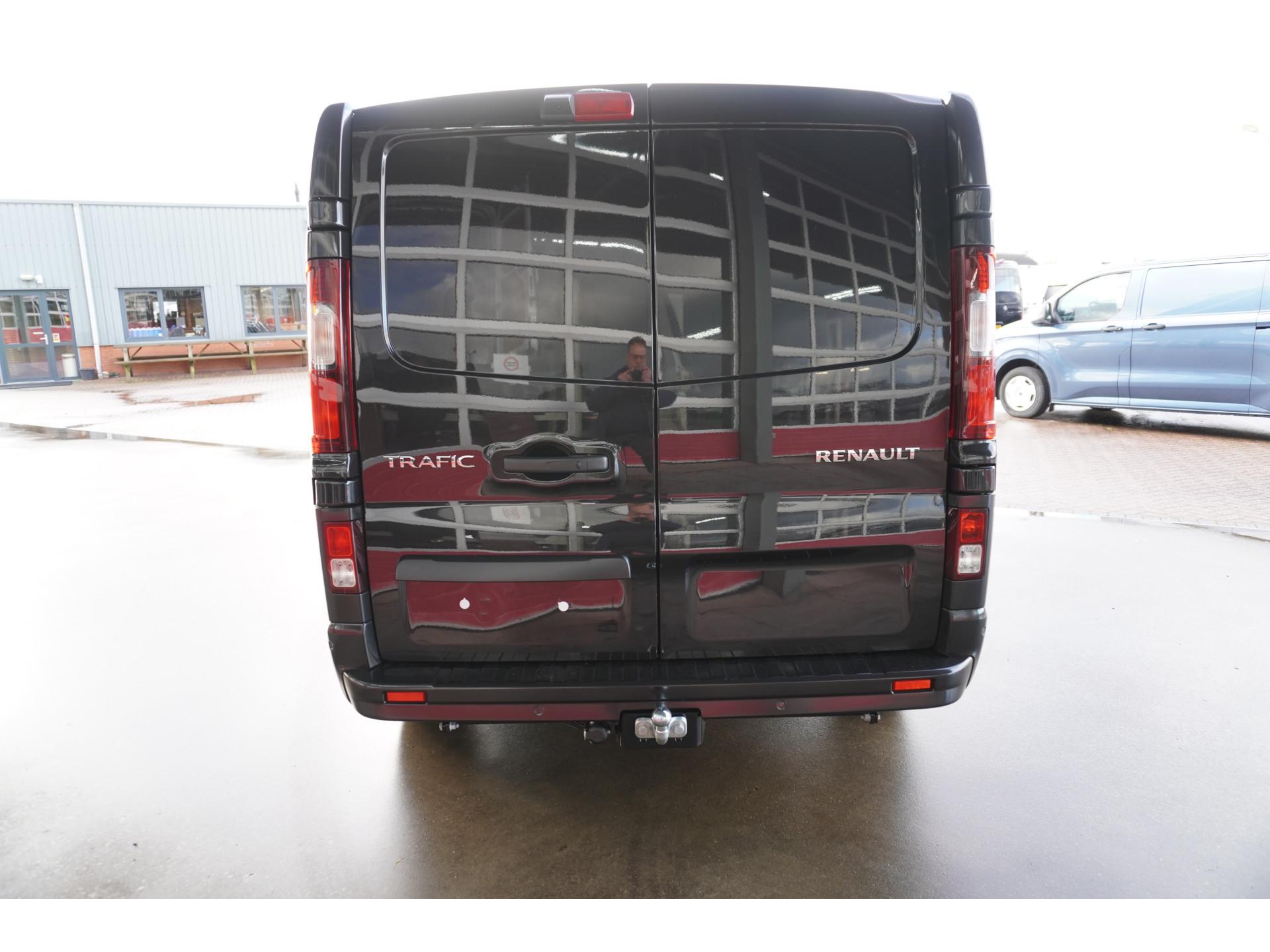Foto 6 van Renault 2.0 Blue dCi 170PK T30 L2H1 Extra Automaat