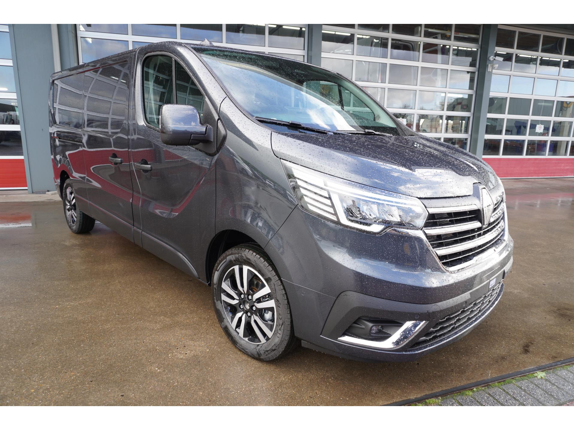Foto 2 van Renault 2.0 Blue dCi 170PK T30 L2H1 Extra Automaat