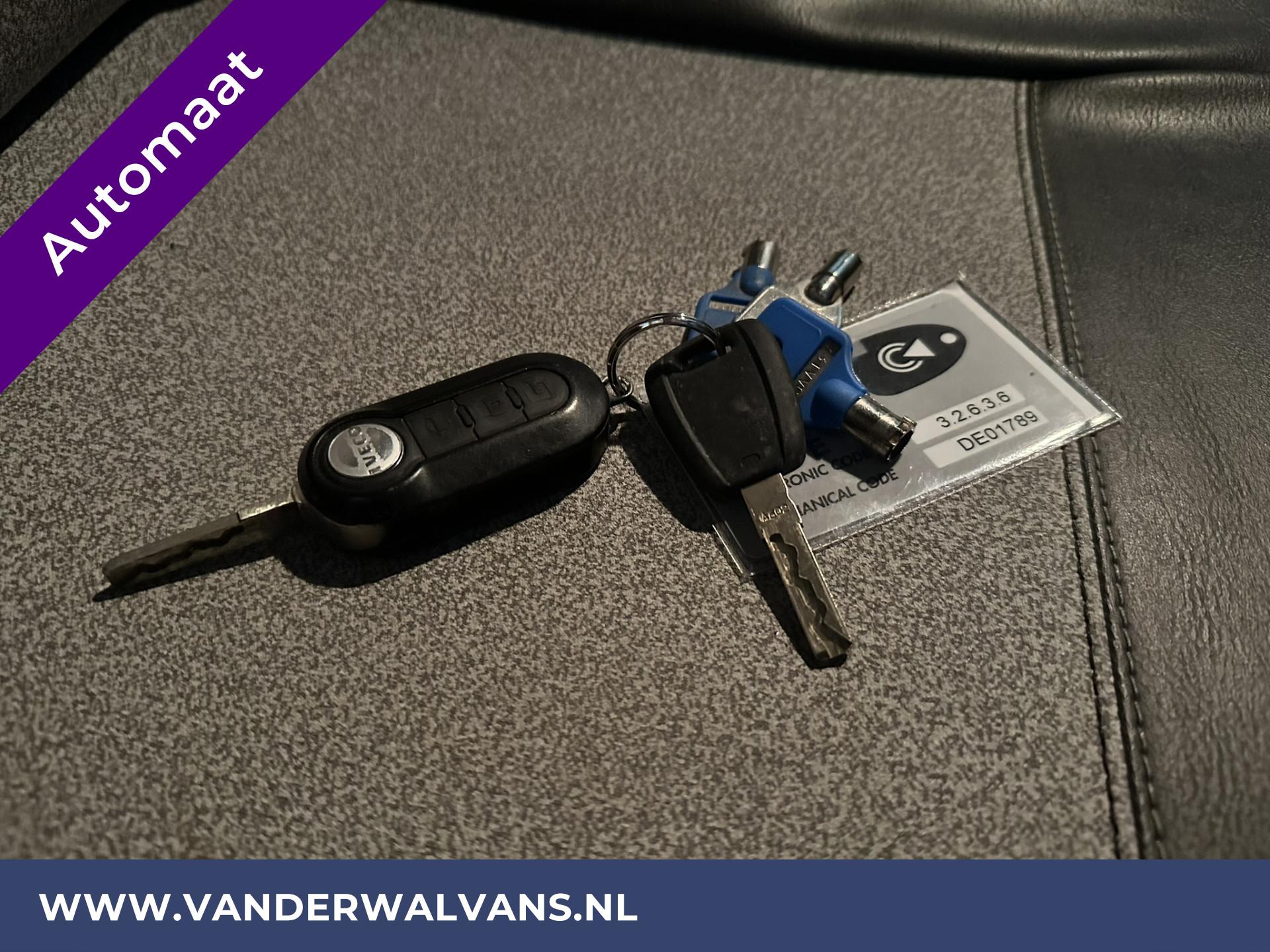 Foto 22 van Iveco Daily 35S14V Automaat L2H2 KORT Euro6 Airco | Imperiaal | Trap | 3500kg Trekhaak | LED