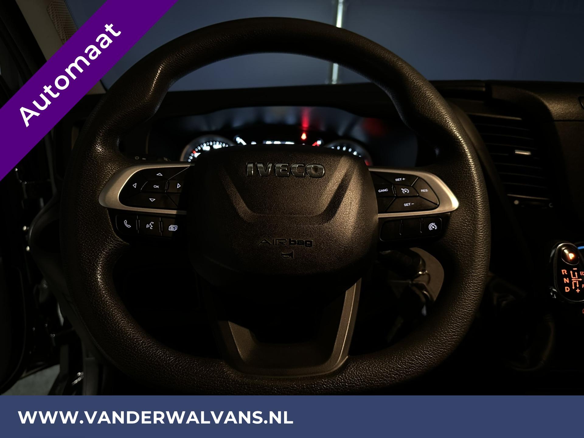 Foto 7 van Iveco Daily 35S14V Automaat L2H2 KORT Euro6 Airco | Imperiaal | Trap | 3500kg Trekhaak | LED