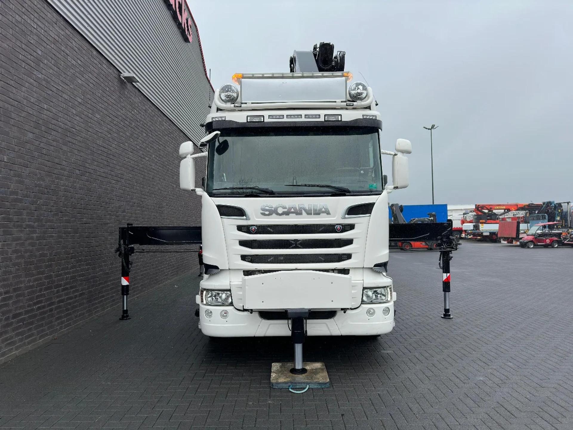 Foto 16 van Scania R580 V8 8X2 + EFFER 525/6S + JIB 6S HD KRAAN/KRAN/CRANE/GRUA