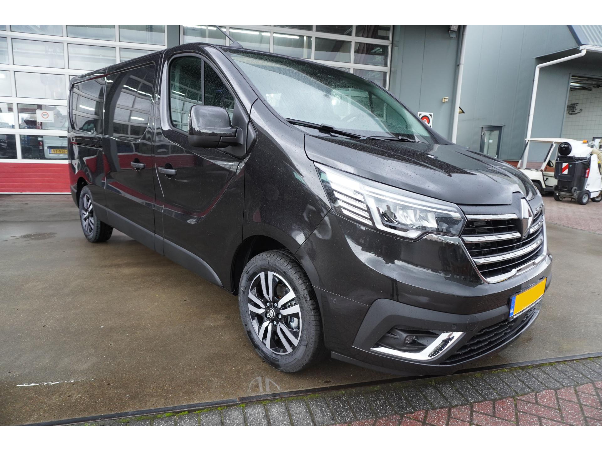 Foto 2 van Renault 2.0 dCi 170PK T30 L2H1 Luxe Automaat Schuifdeur L/R