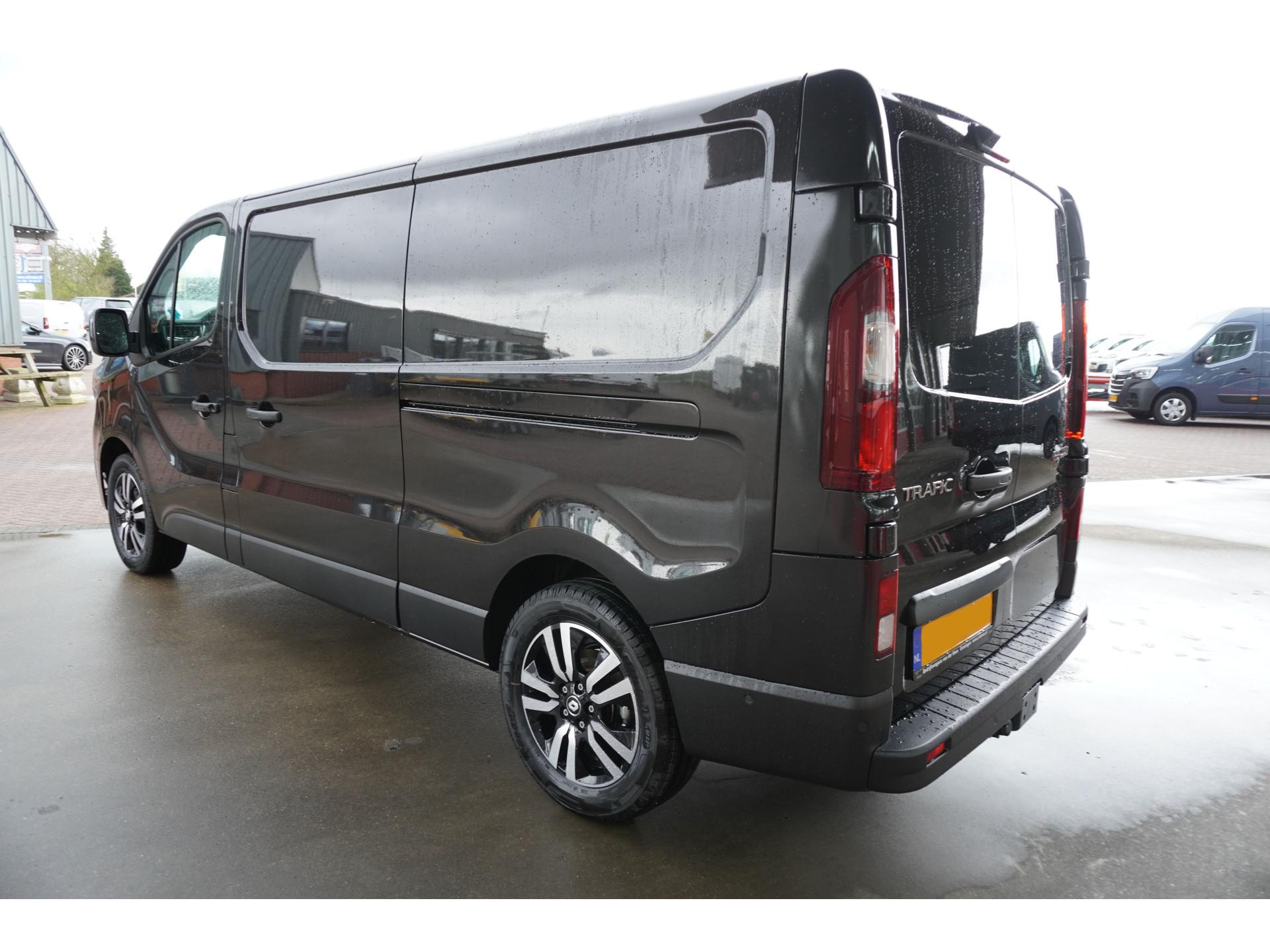 Foto 7 van Renault 2.0 dCi 170PK T30 L2H1 Luxe Automaat Schuifdeur L/R