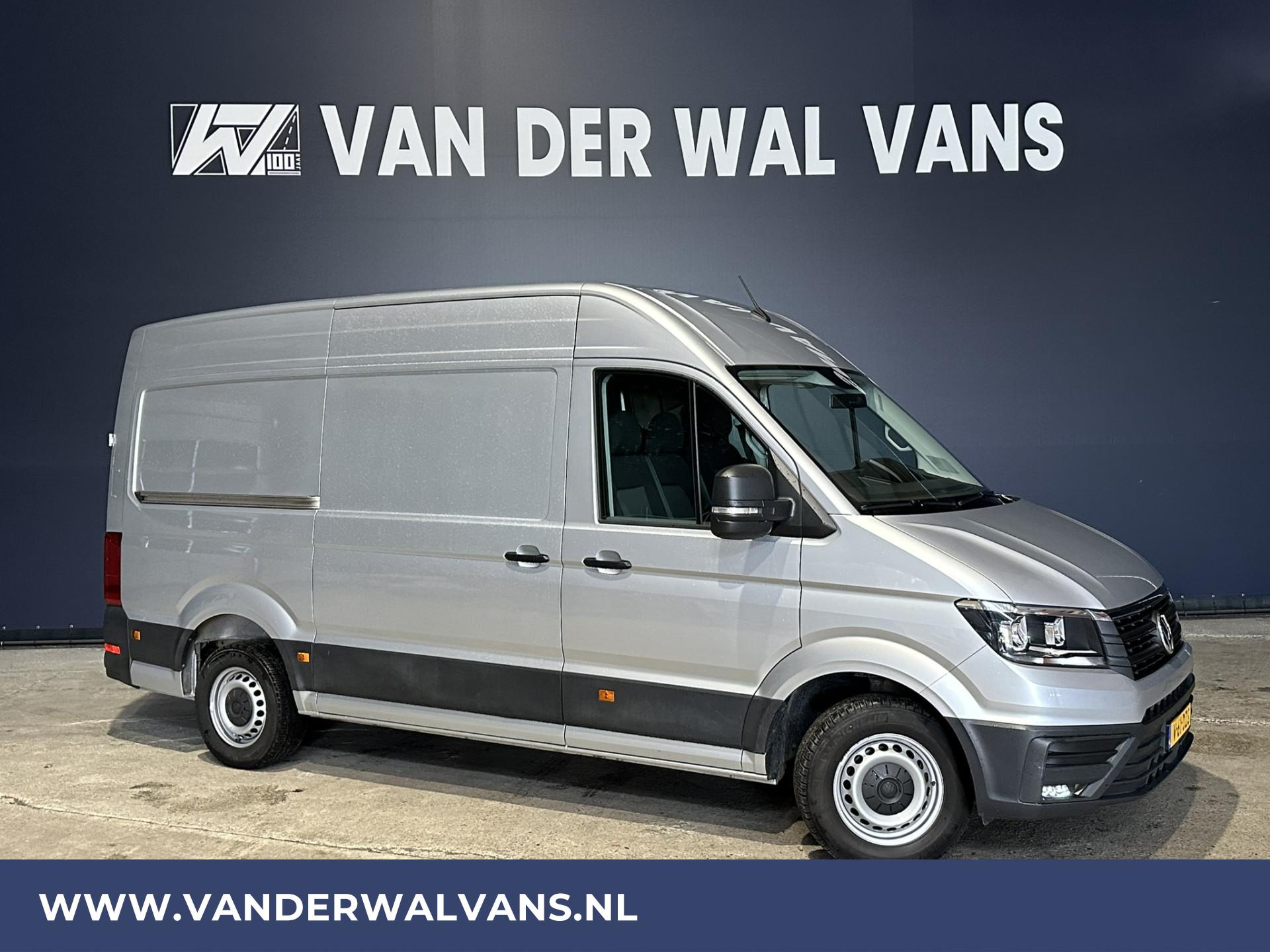 Foto 1 van Volkswagen Crafter 2.0 TDI 177pk 3500kg Trekhaak L3H3 L2H2 Euro6 Achterwiel aandrijving Airco | Navigatie